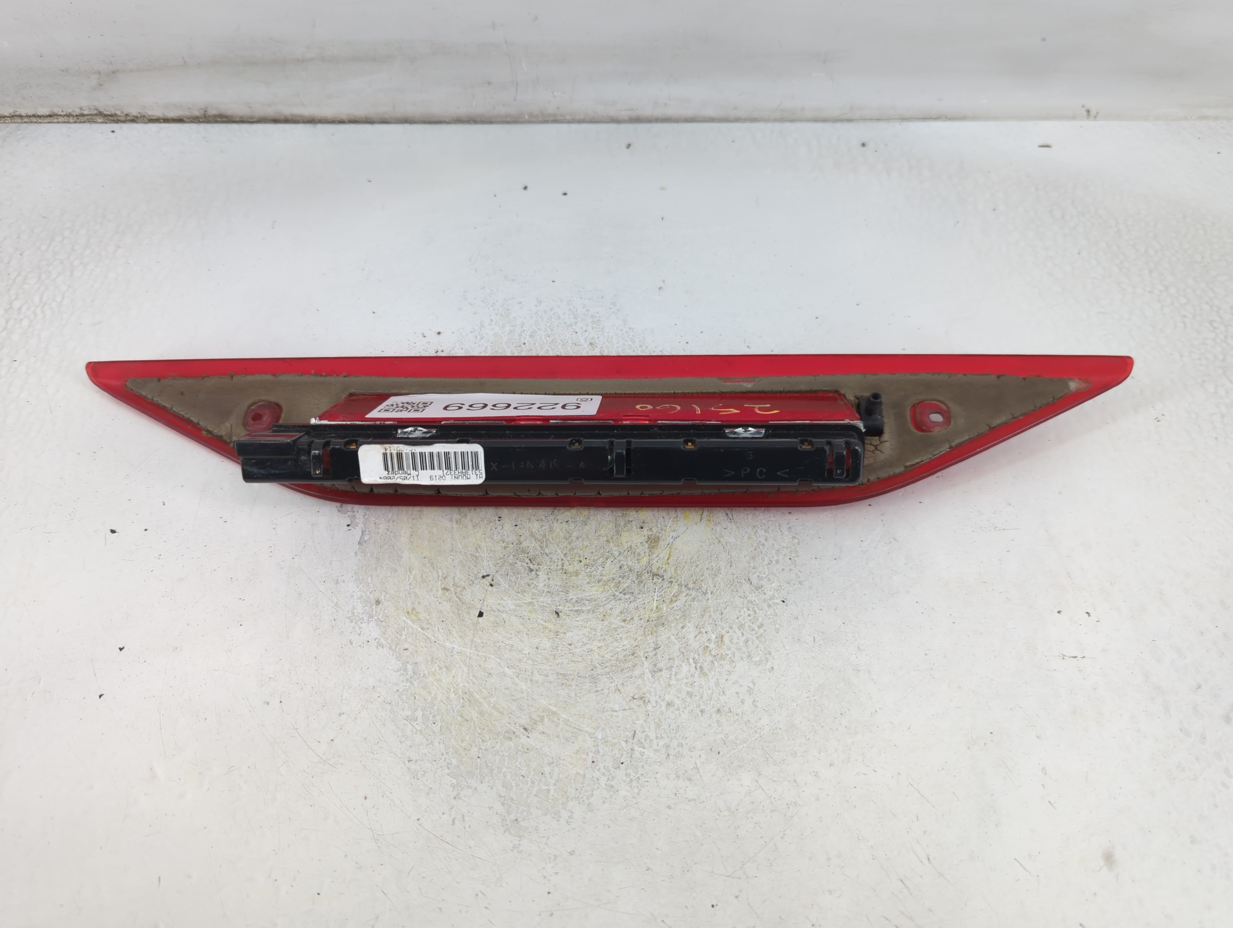 2006-2009 Ford Fusion Tail Light Assembly Driver Left OEM P/N:5313AH3371 Fits Fits 2006 2007 2008 2009 OEM Used Auto Parts - Oemusedautoparts1.com