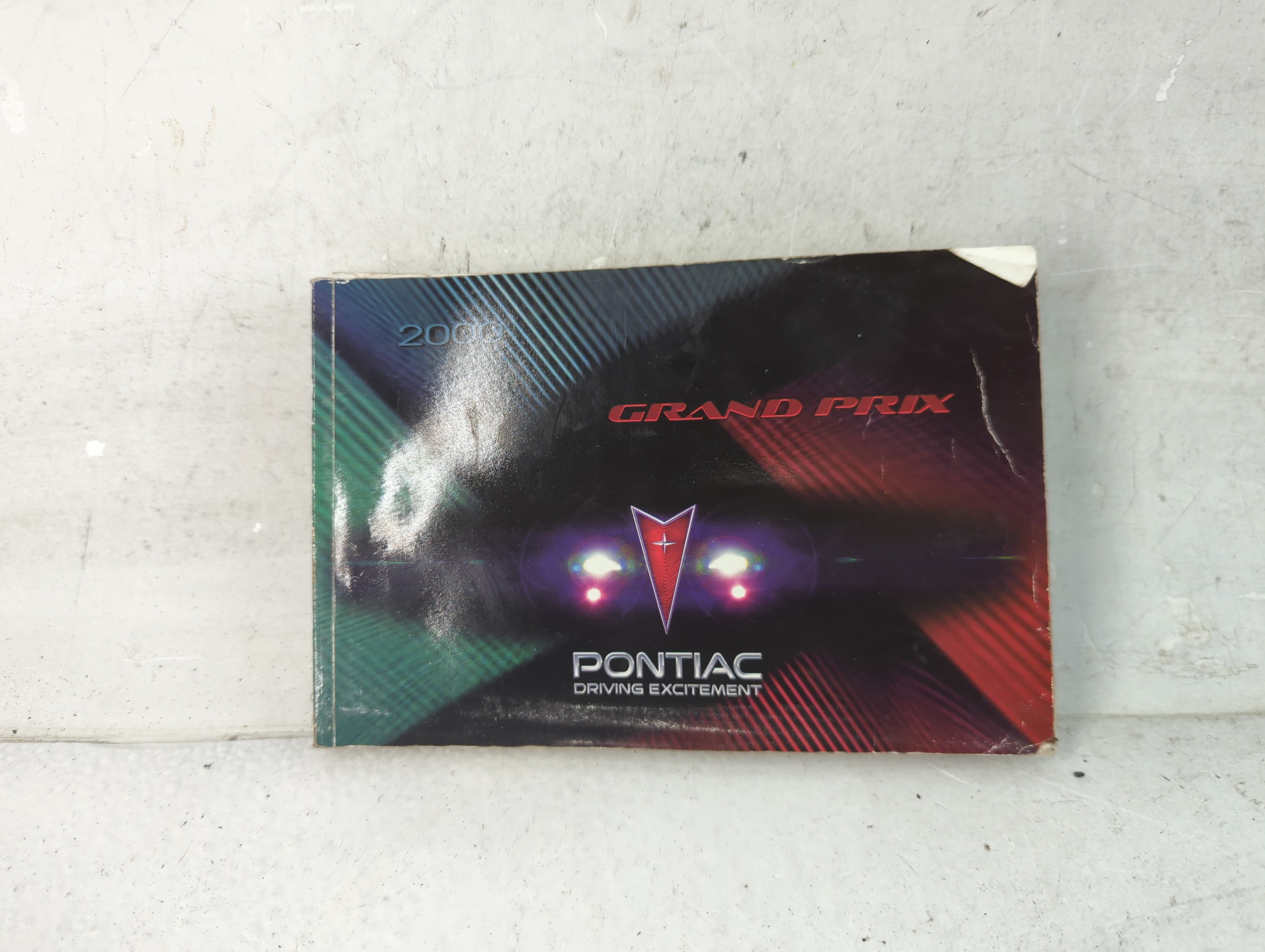 2000 Pontiac Grand Prix Owners Manual Book Guide P/N:00GPX001 OEM Used Auto Parts - Oemusedautoparts1.com