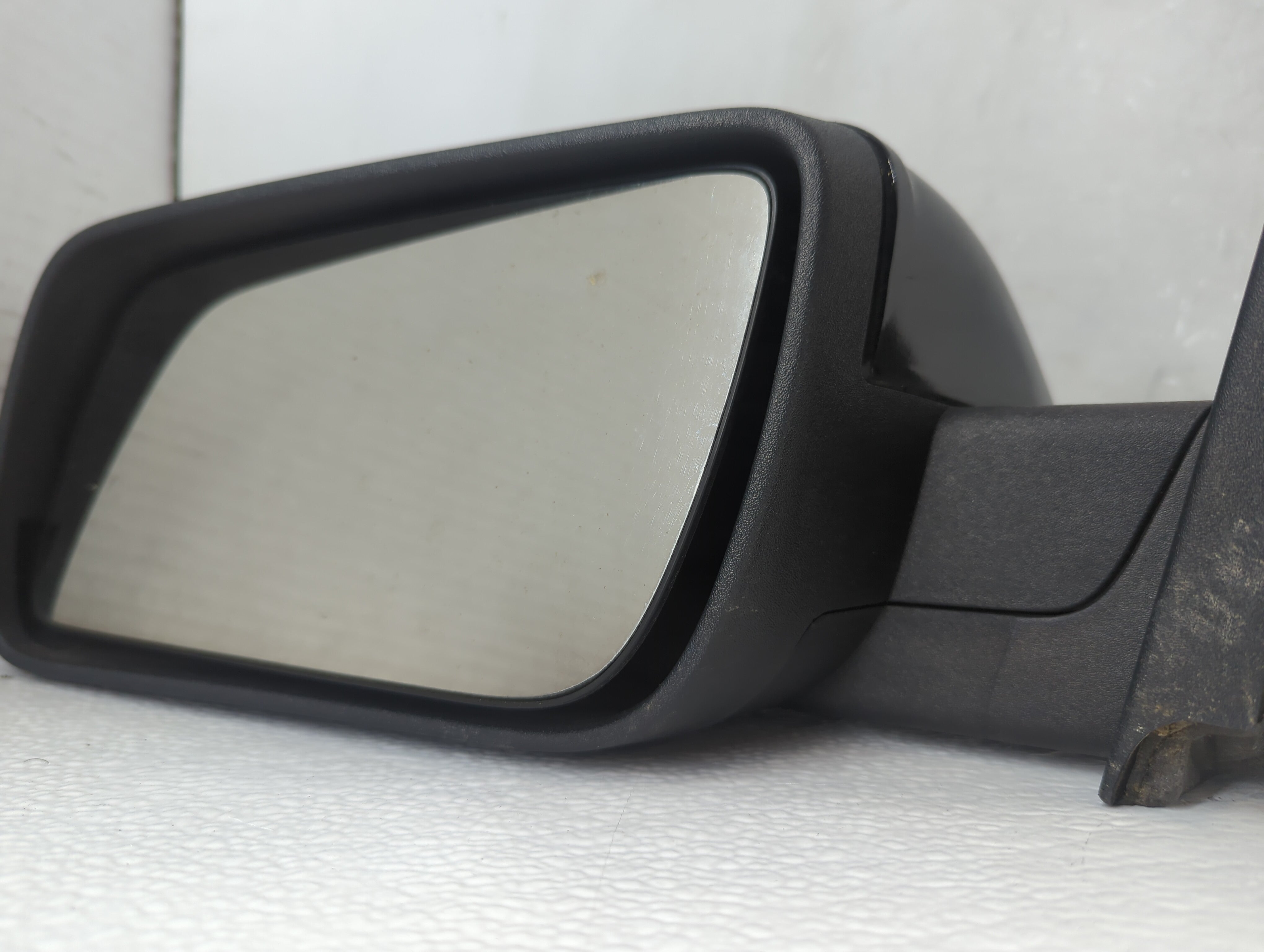 2009-2012 Ford Flex Driver Left Side View Manual Door Mirror Black - Oemusedautoparts1.com