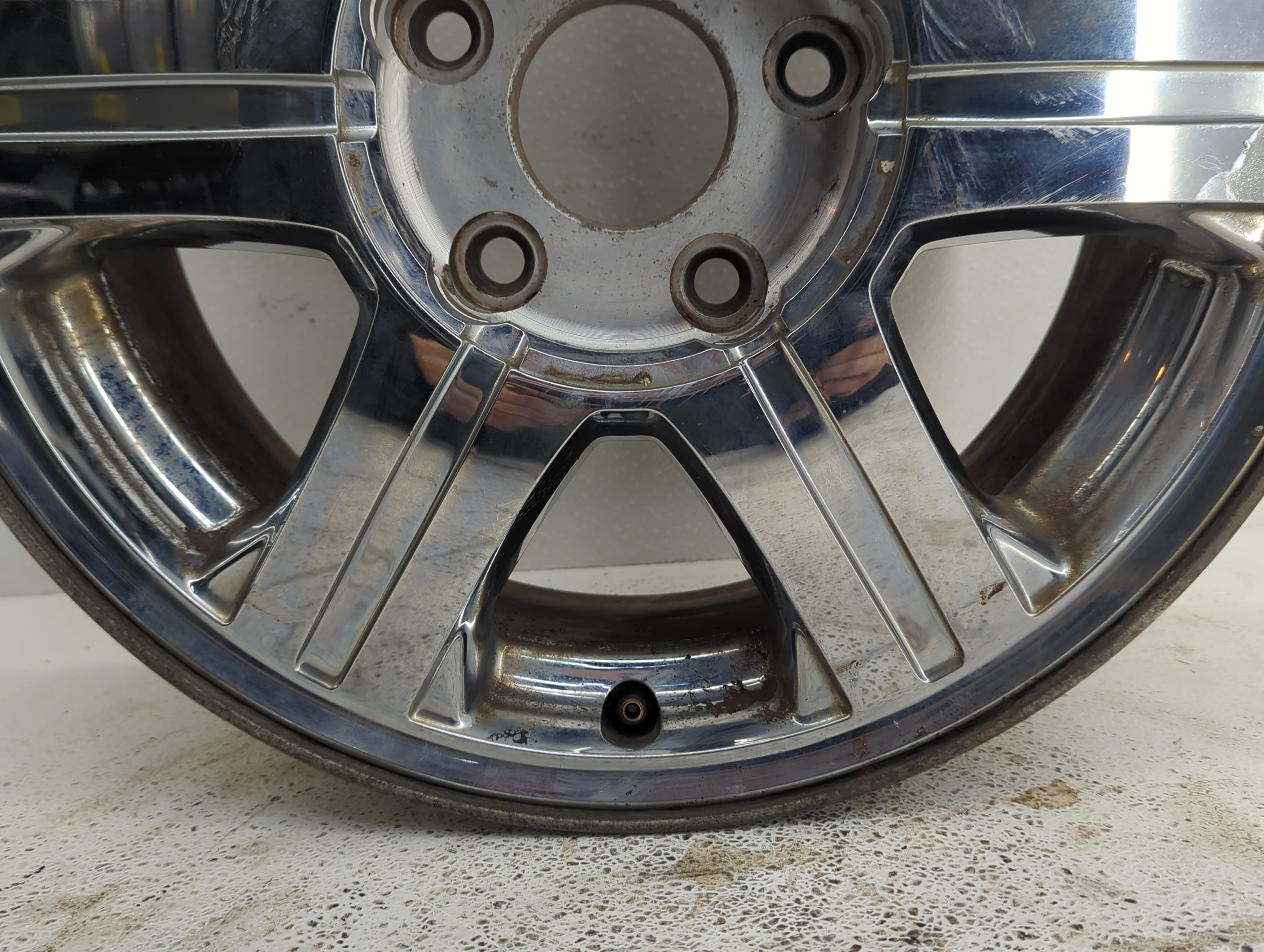 2004-2008 Chrysler Pacifica Wheel Rim Oem - Oemusedautoparts1.com