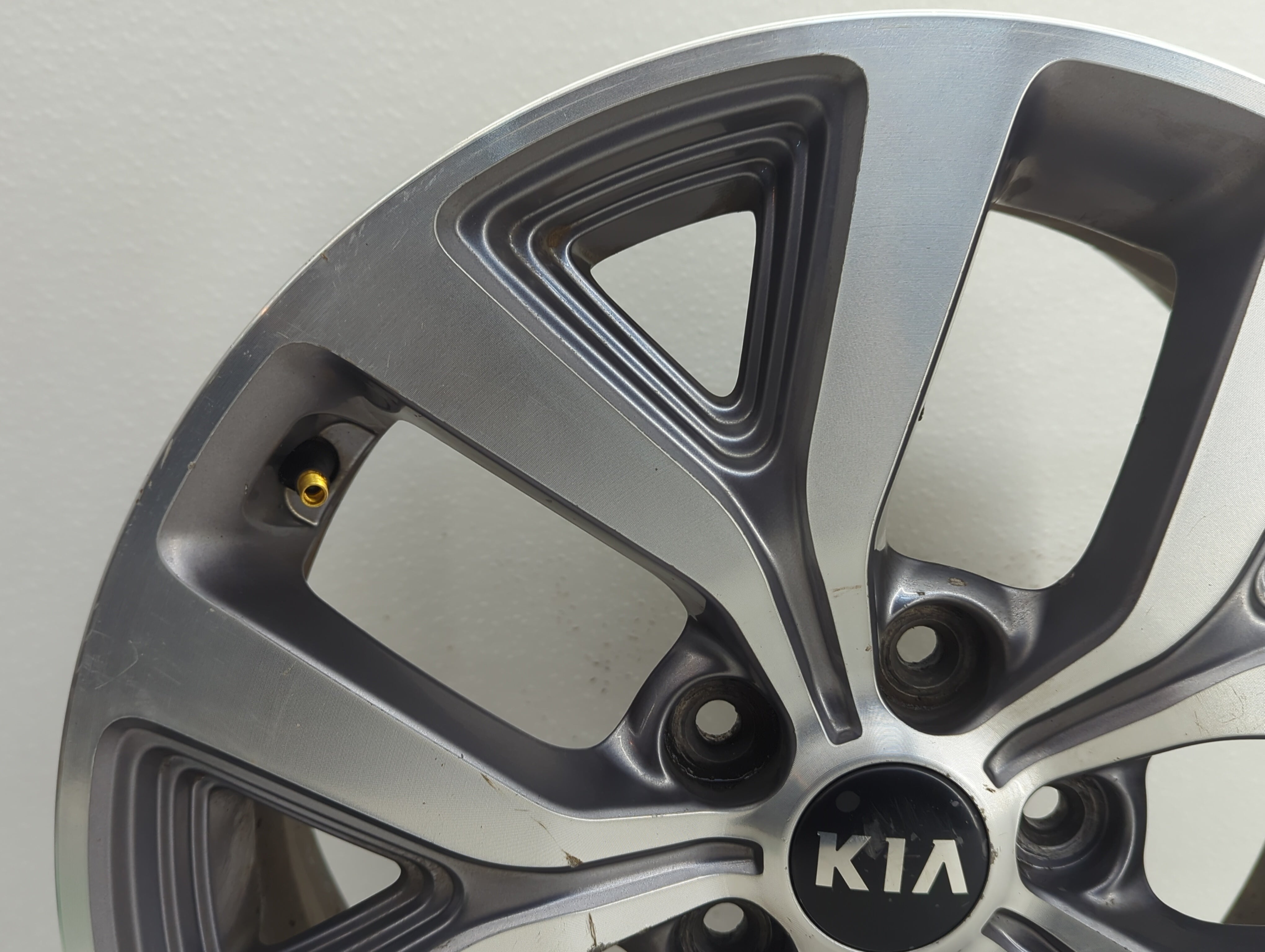 2014-2016 Kia Sportage Wheel Rim Oem - Oemusedautoparts1.com