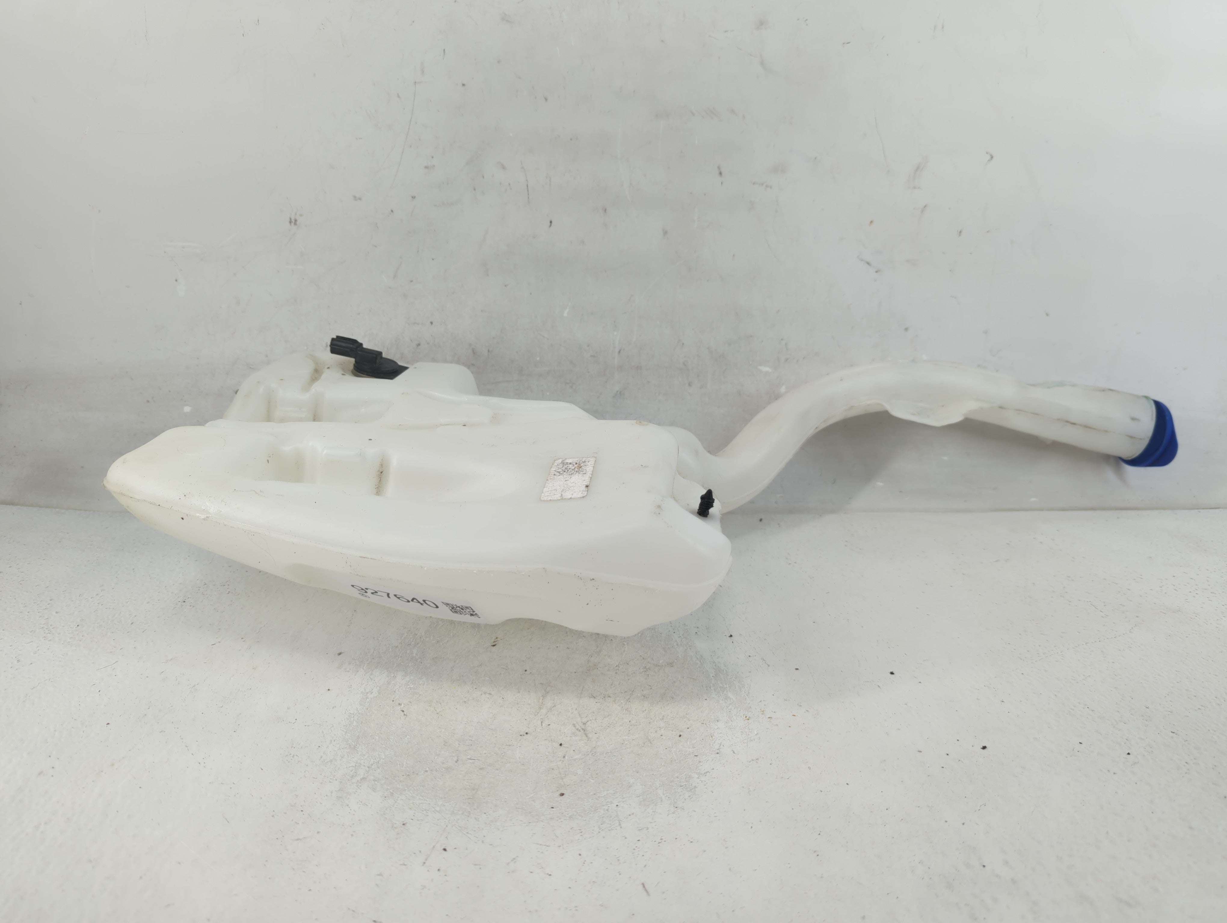 2019-2020 Lincoln Nautilus Windshield Washer Fluid Reservoir Bottle Oem - Oemusedautoparts1.com