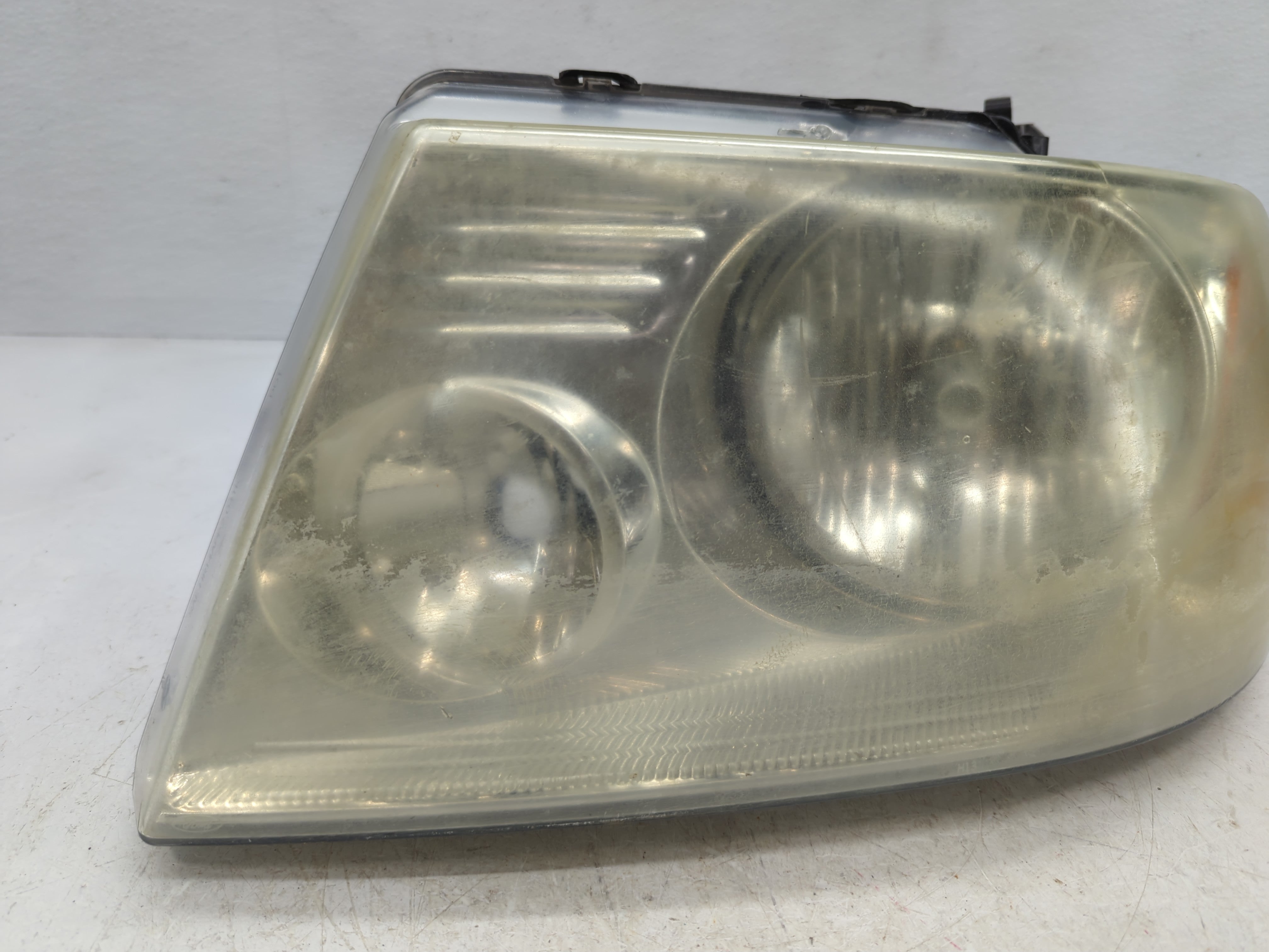 2006-2008 Ford F-150 Driver Left Oem Head Light Headlight Lamp - Oemusedautoparts1.com