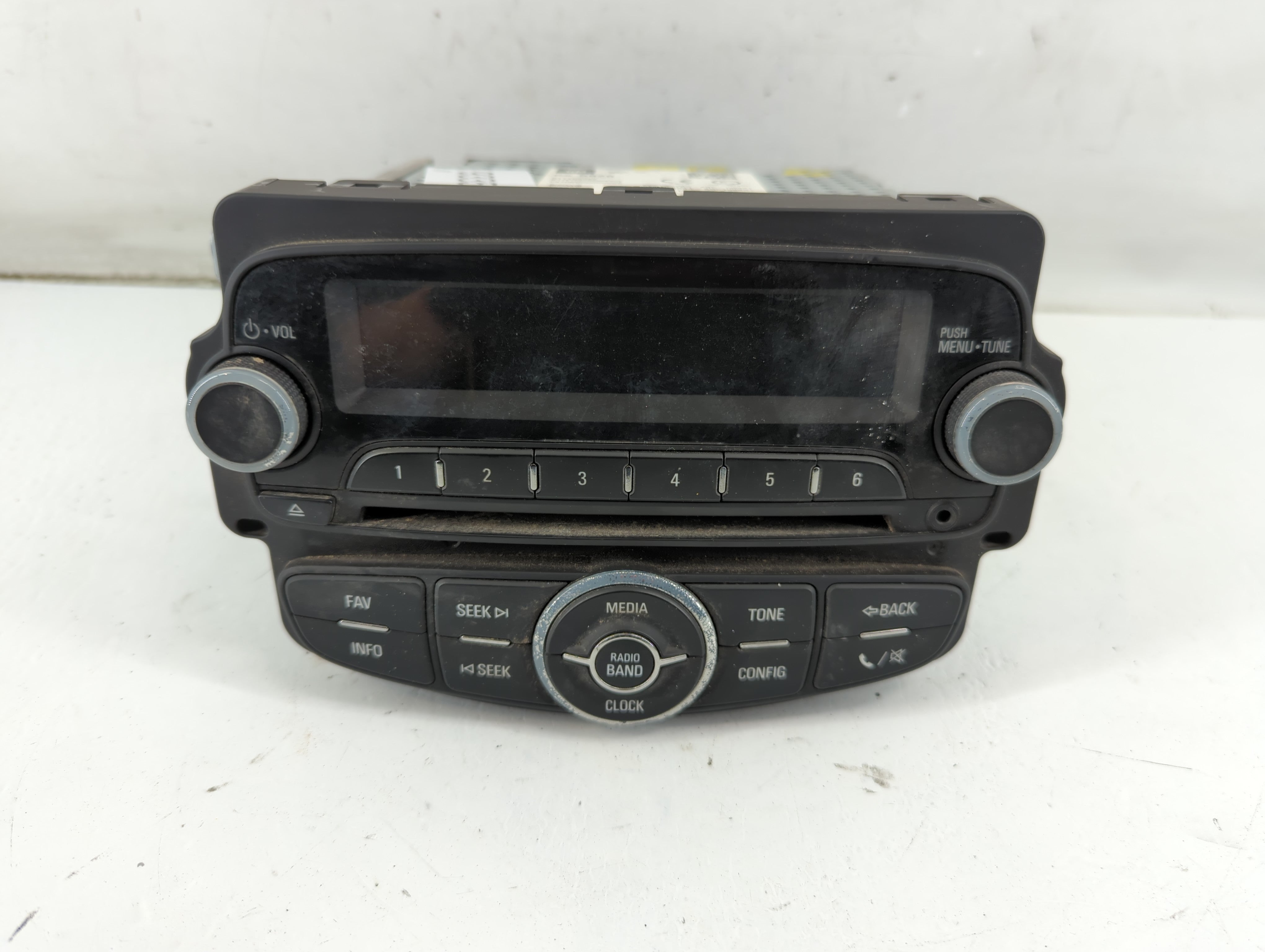 2014 Chevrolet Sonic Radio AM FM Cd Player Receiver Replacement P/N:95365926 9526 6288 Fits OEM Used Auto Parts - Oemusedautoparts1.com