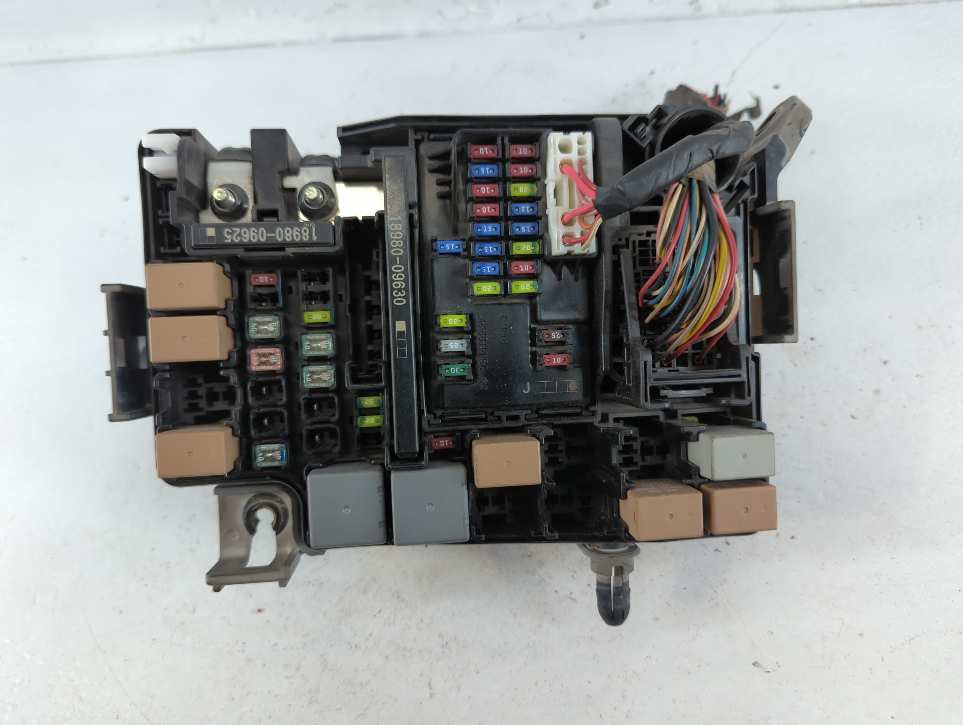 2018 Hyundai Elantra Fusebox Fuse Box Panel Relay Module P/N:91956-F2022 Fits OEM Used Auto Parts - Oemusedautoparts1.com