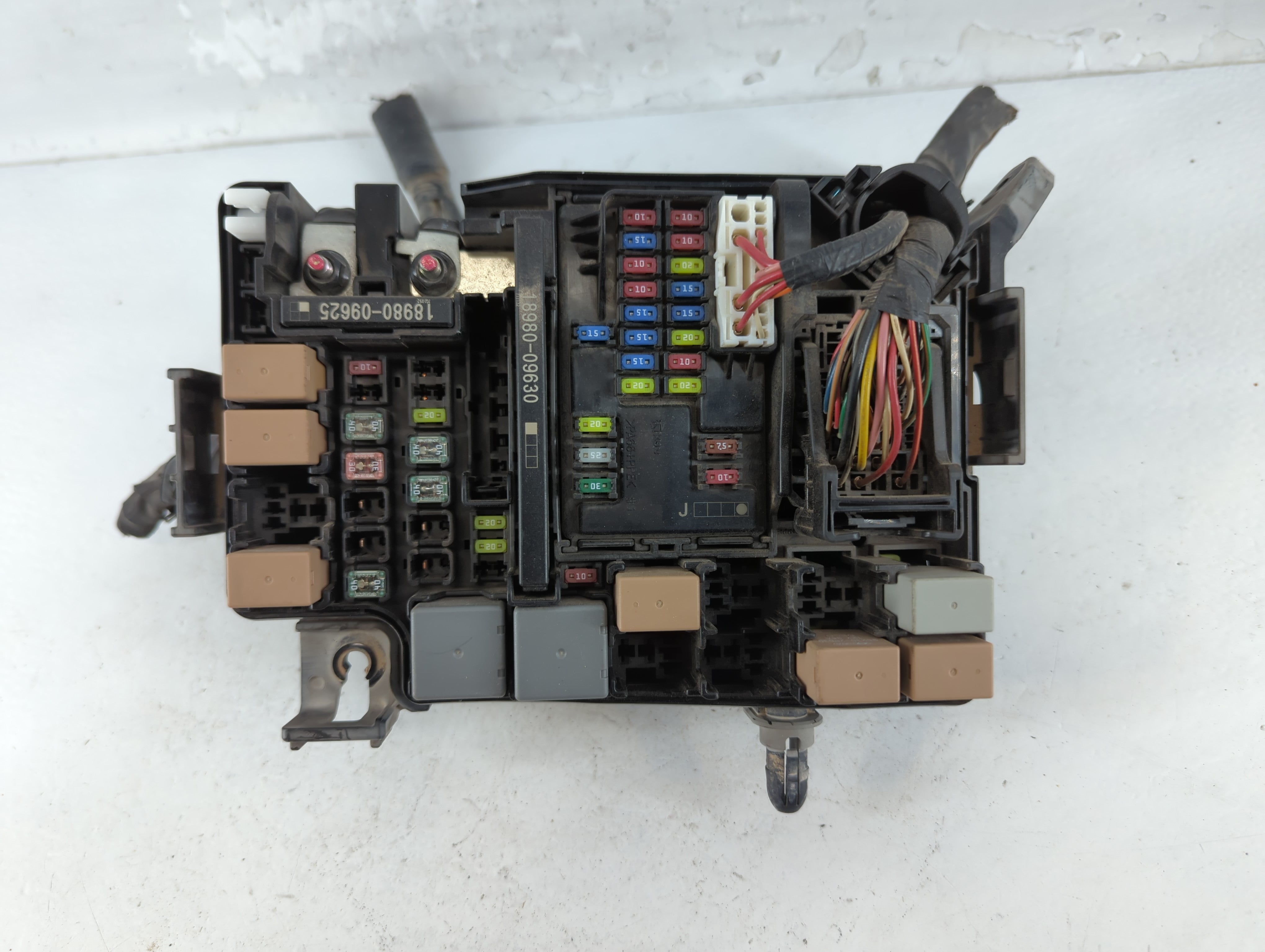 2018 Hyundai Elantra Fusebox Fuse Box Panel Relay Module P/N:91203-F2525C Fits OEM Used Auto Parts - Oemusedautoparts1.com