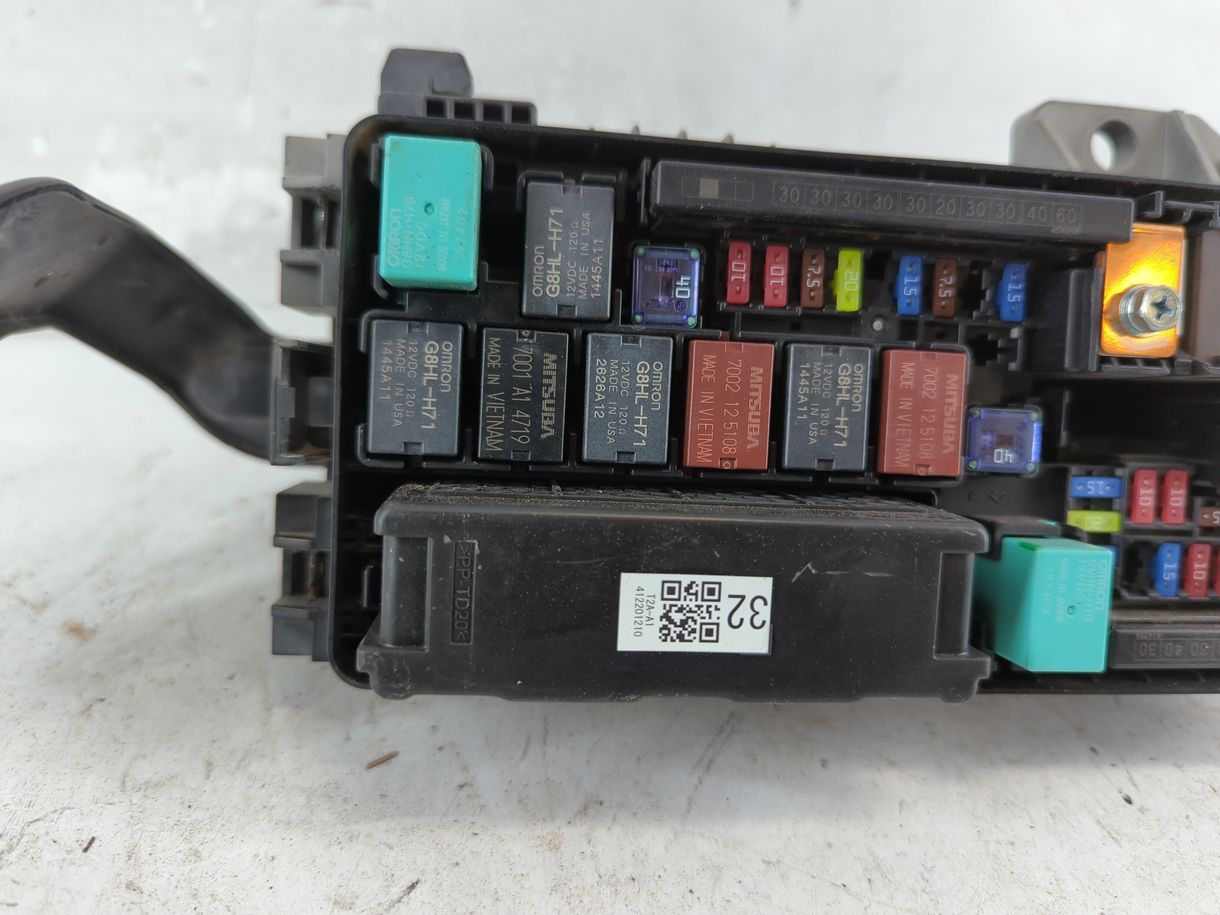 2013-2017 Honda Accord Fusebox Fuse Box Panel Relay Module Fits Fits 2013 2014 2015 2016 2017 OEM Used Auto Parts - Oemusedautoparts1.com