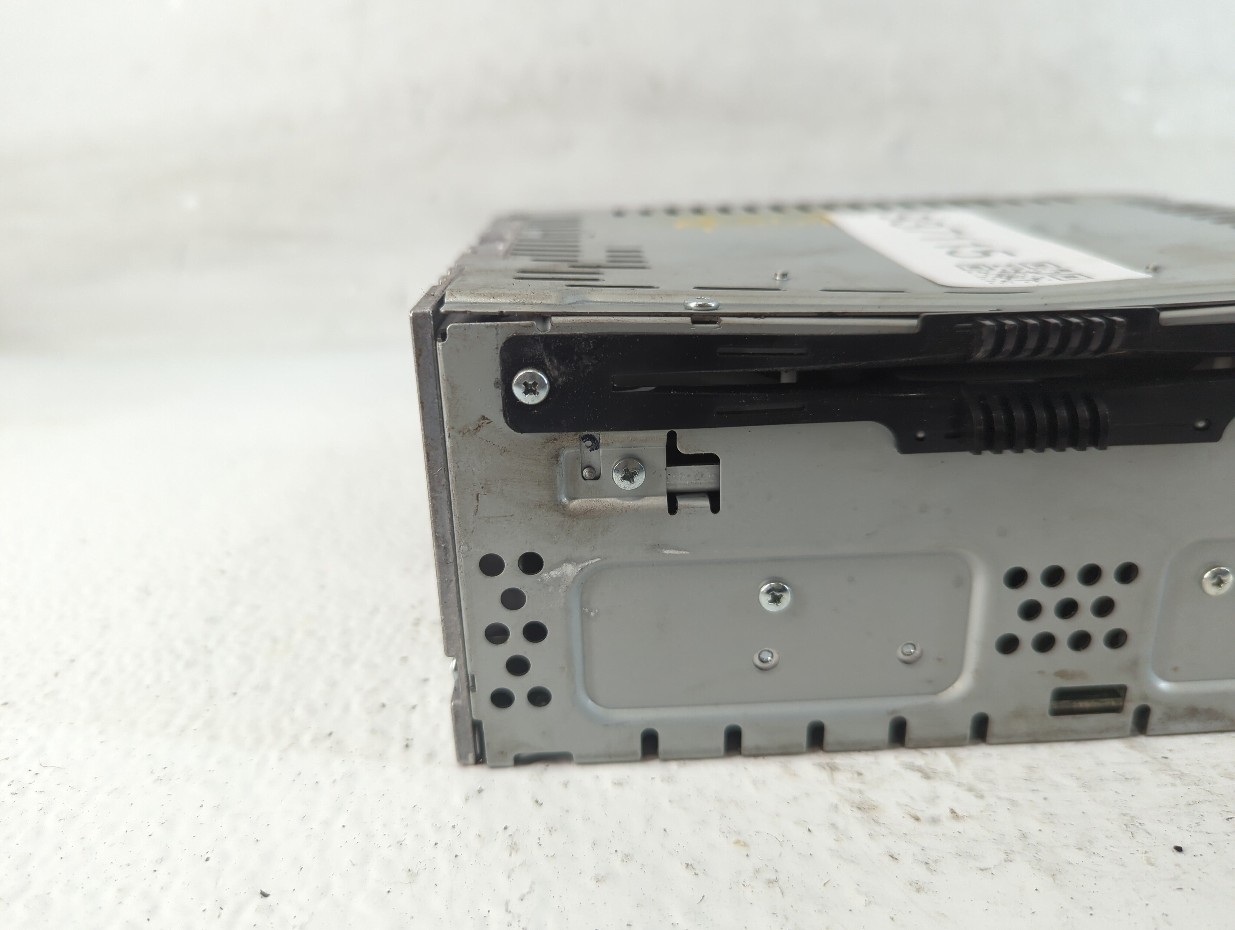 2013-2015 Ford Escape Radio AM FM Cd Player Receiver Replacement P/N:CJ5T-19C107-CK Fits Fits 2013 2014 2015 OEM Used Auto Parts - Oemusedautoparts1.com