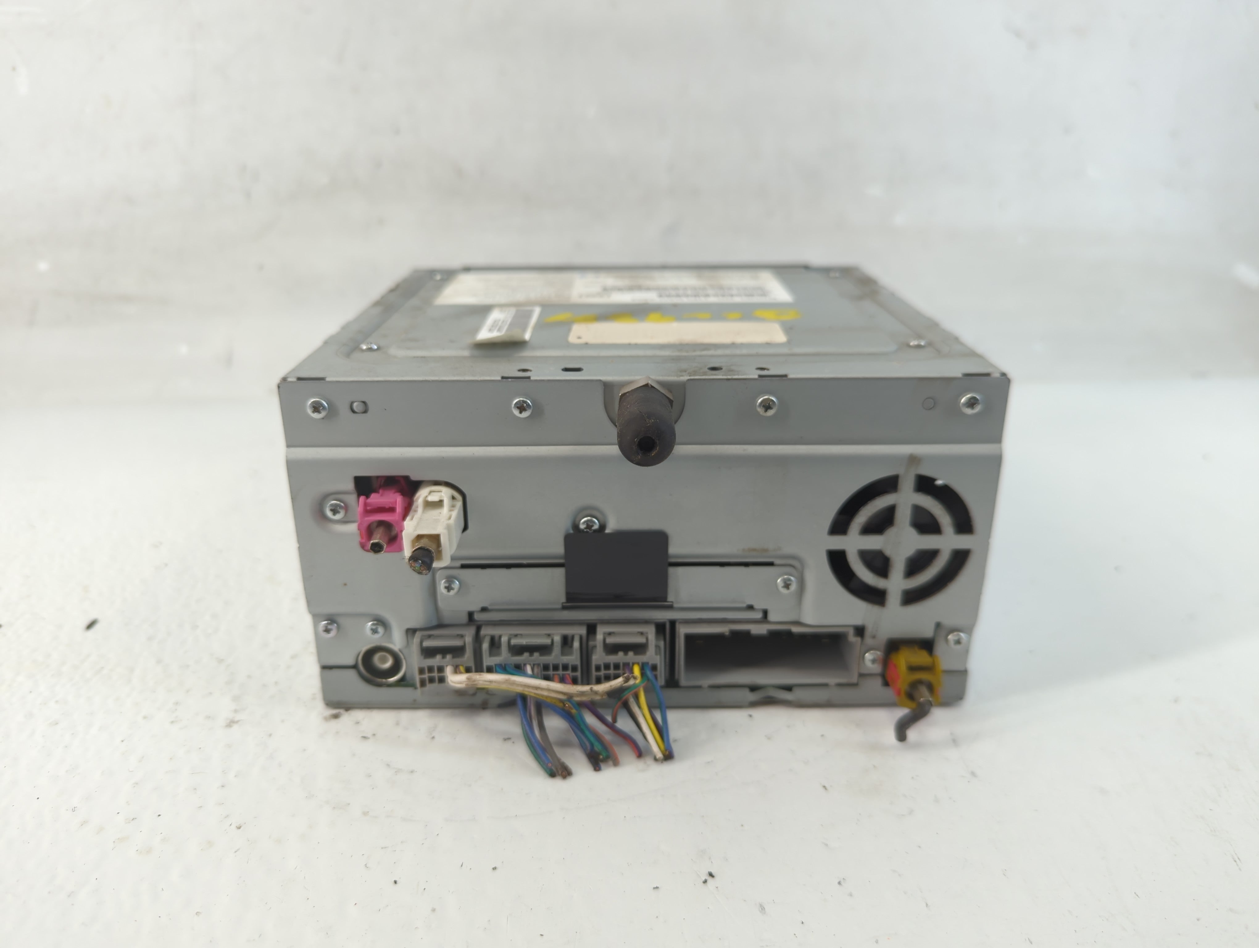 2010 Ford Taurus Radio AM FM Cd Player Receiver Replacement P/N:1PNAU-4204 Fits OEM Used Auto Parts - Oemusedautoparts1.com