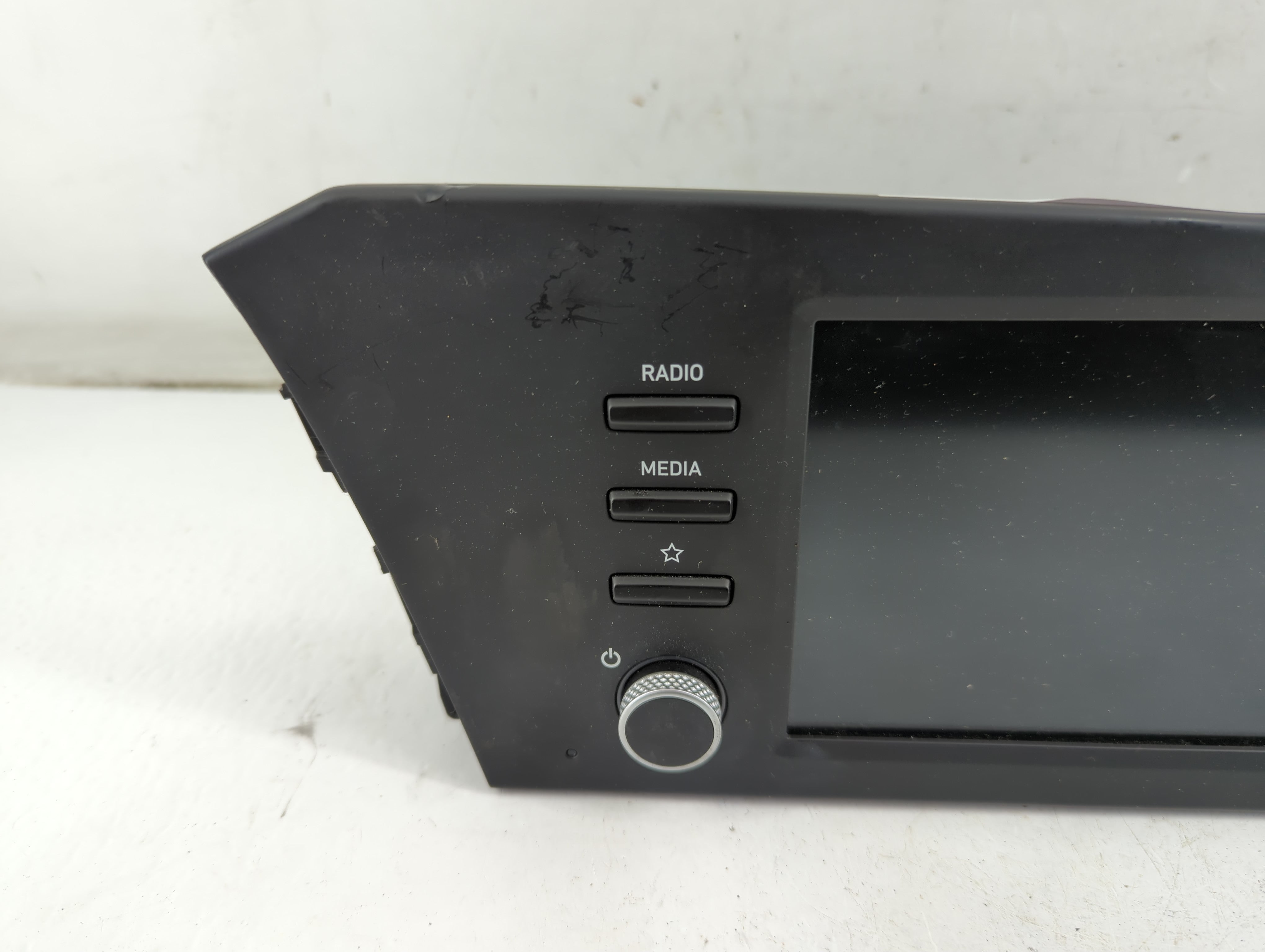 2021-2022 Hyundai Elantra Radio AM FM Cd Player Receiver Replacement P/N:96160-AA240LS5 Fits Fits 2021 2022 OEM Used Auto Parts - Oemusedautoparts1.com