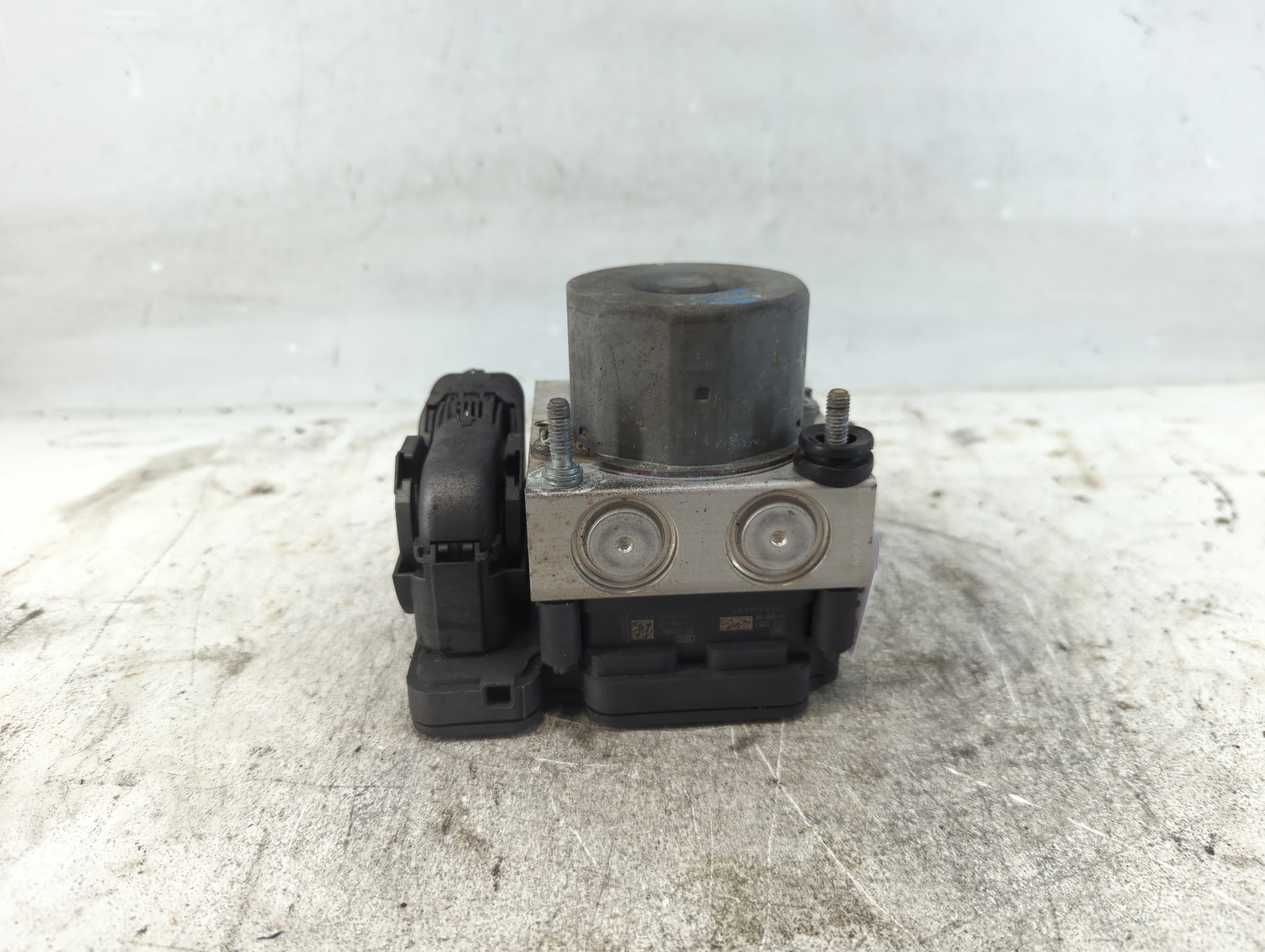 2015 Nissan Altima ABS Pump Control Module Replacement P/N:47660 9HM0A Fits OEM Used Auto Parts - Oemusedautoparts1.com