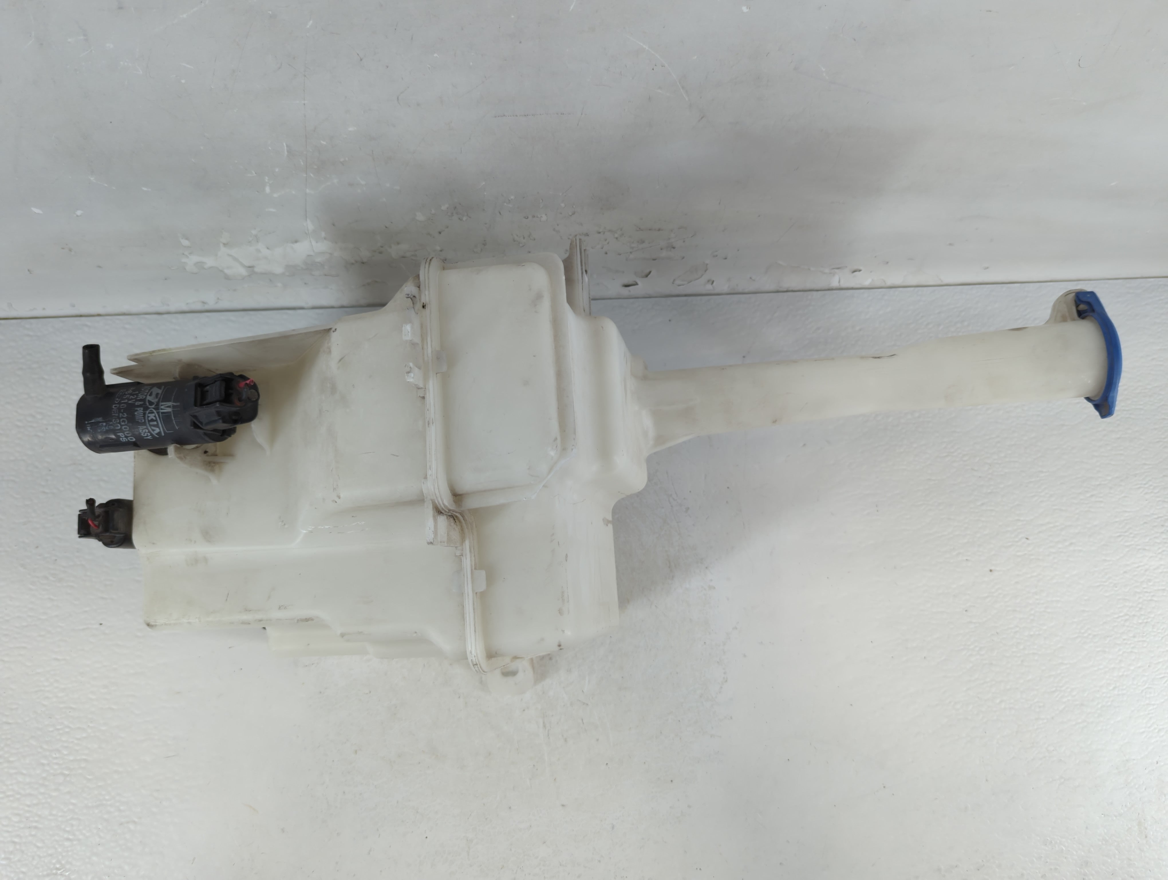 2015-2019 Hyundai Sonata Windshield Washer Fluid Reservoir Bottle Oem - Oemusedautoparts1.com
