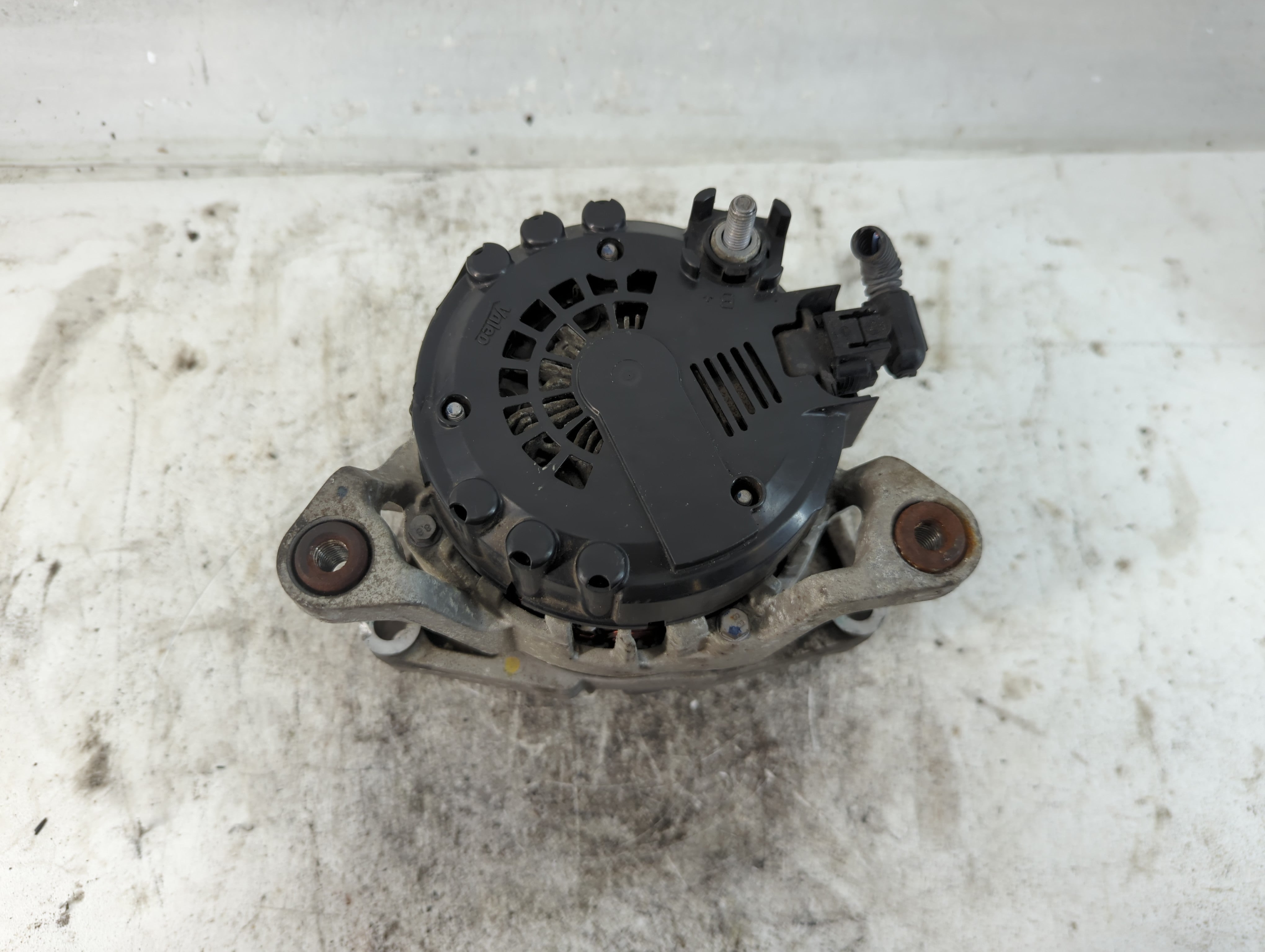 2012-2016 Chevrolet Cruze Alternator Replacement Generator Charging Assembly Engine OEM P/N:13588290 Fits OEM Used Auto Parts - Oemusedautoparts1.com