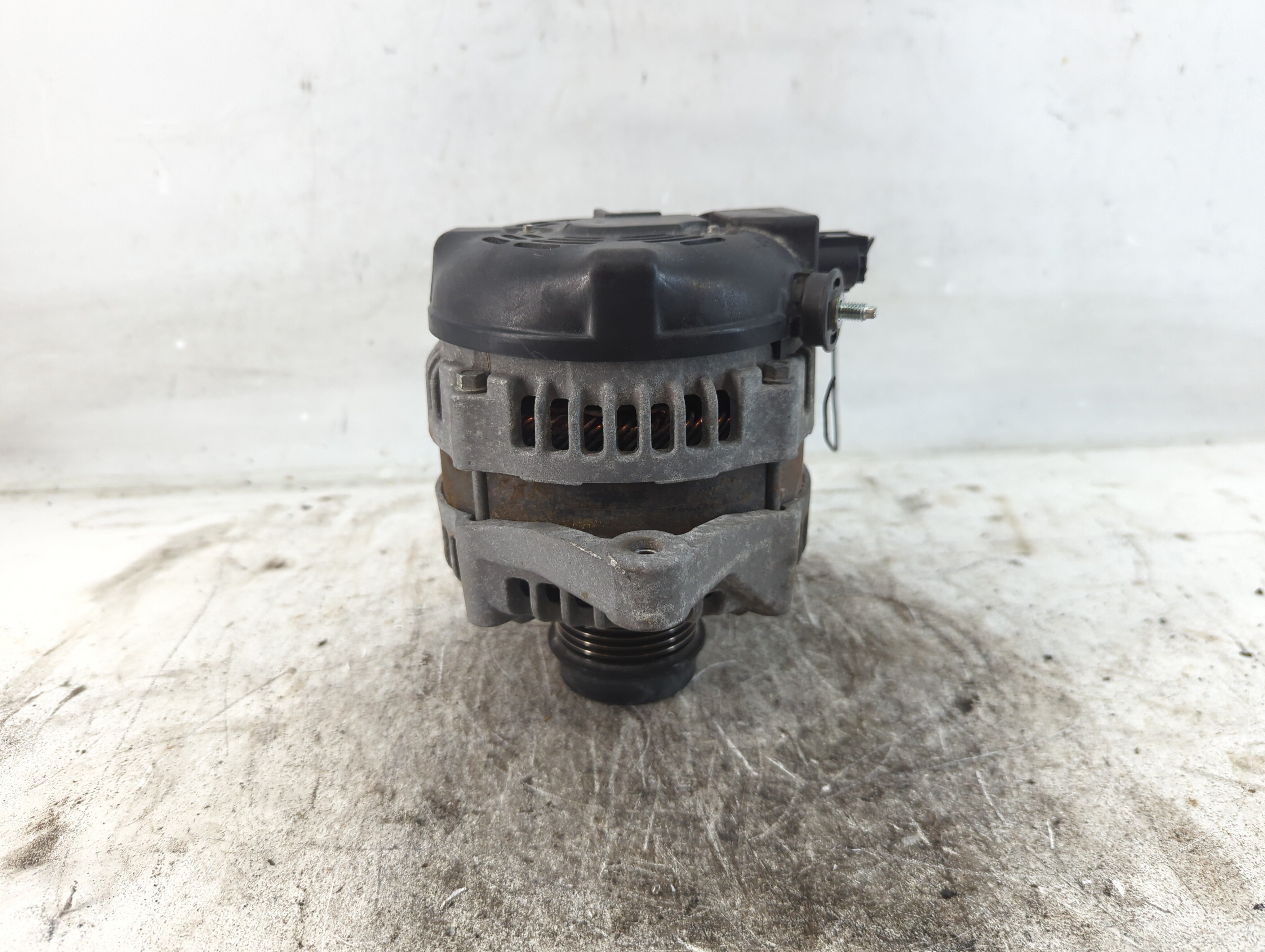 2018-2022 Toyota C-Hr Alternator Replacement Generator Charging Assembly Engine OEM P/N:104211-9930 27060-37250 Fits OEM Used Auto Parts - Oemusedautoparts1.com