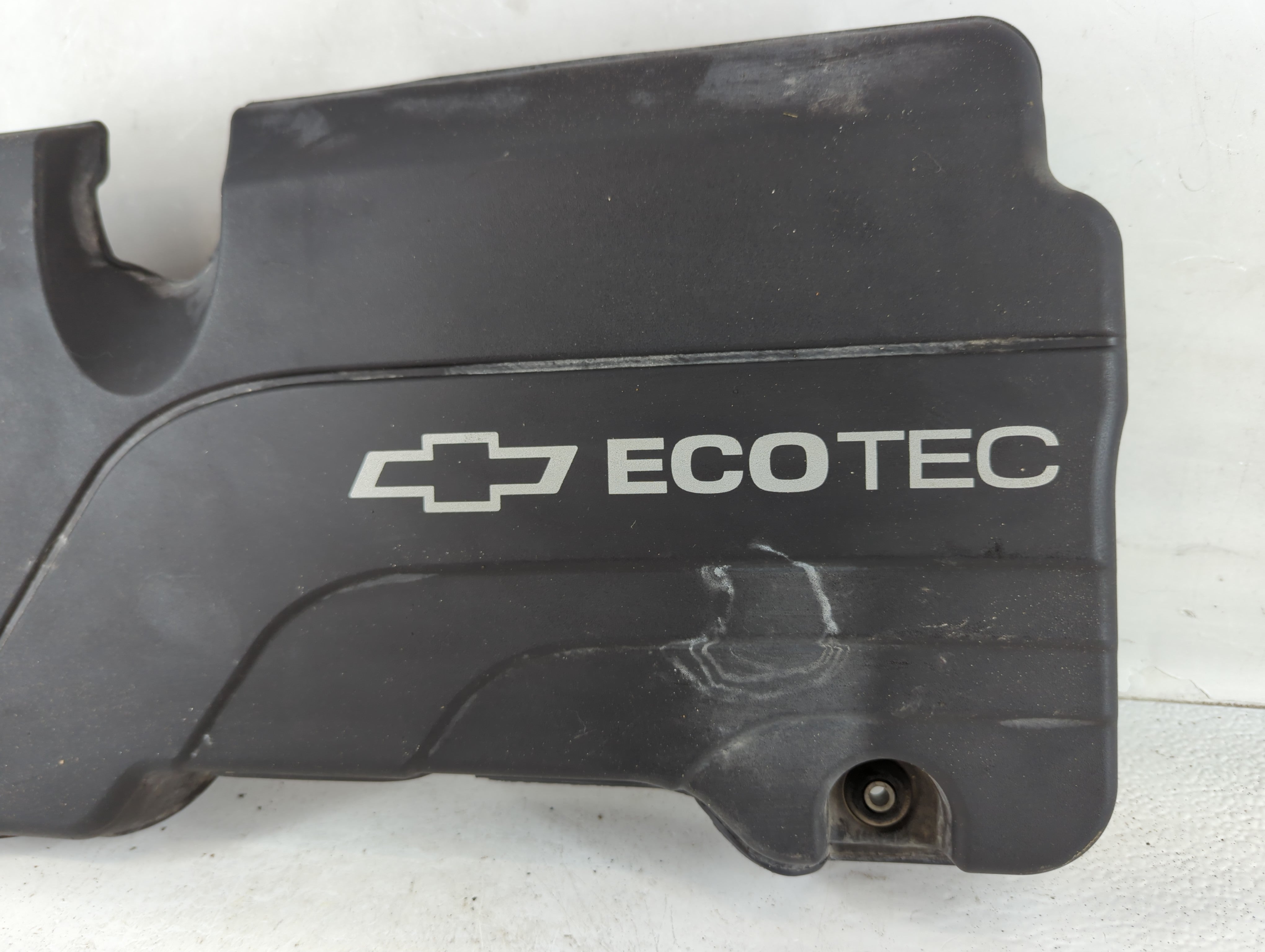 2019 Chevrolet Cruze Engine Cover - Oemusedautoparts1.com