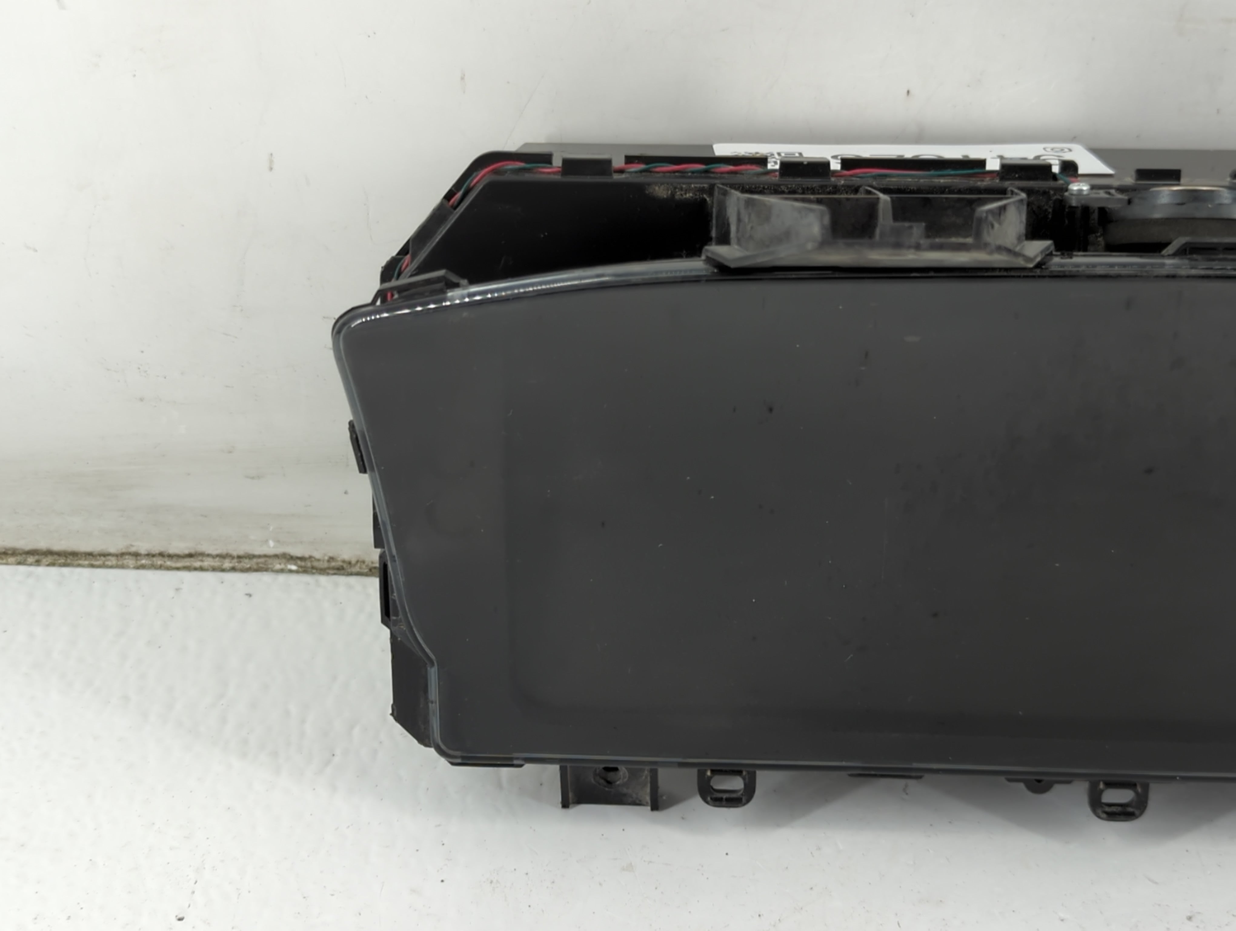 2013-2016 Land Rover Range Rover Instrument Cluster Speedometer Gauges P/N:FPLA-10849-KA Fits Fits 2013 2014 2015 2016 OEM Used Auto Parts - Oemusedautoparts1.com