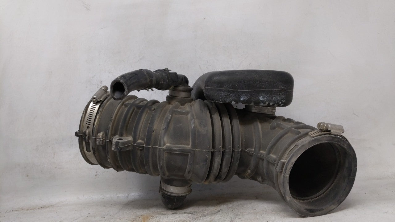 2007 Ford Explorer Air Cleaner Intake-duct Hose Tube - Oemusedautoparts1.com