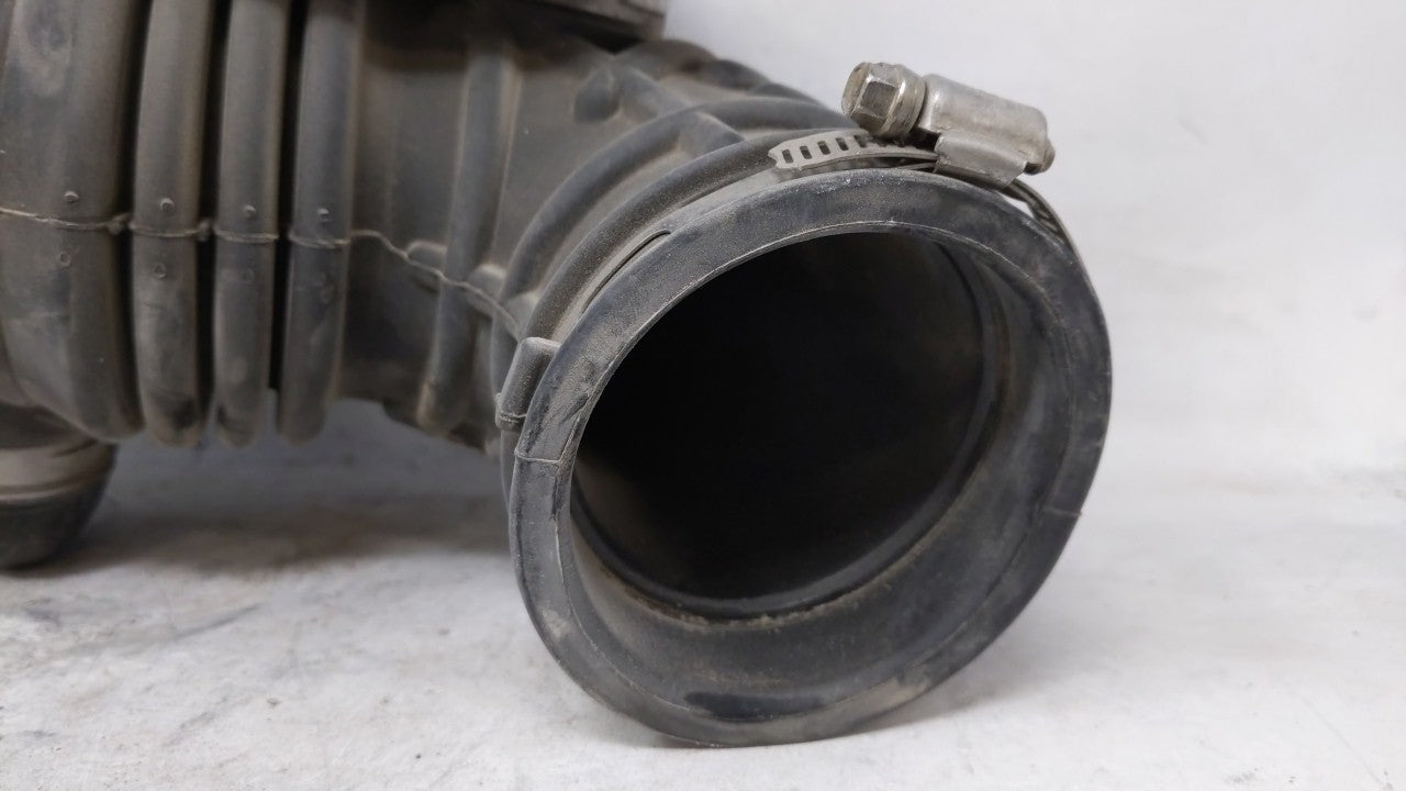 2007 Ford Explorer Air Cleaner Intake-duct Hose Tube - Oemusedautoparts1.com