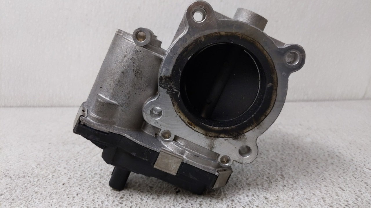 2016-2017 Cadillac Ct6 Throttle Body P/N:55494091 Fits 2016 2017 OEM Used Auto Parts - Oemusedautoparts1.com