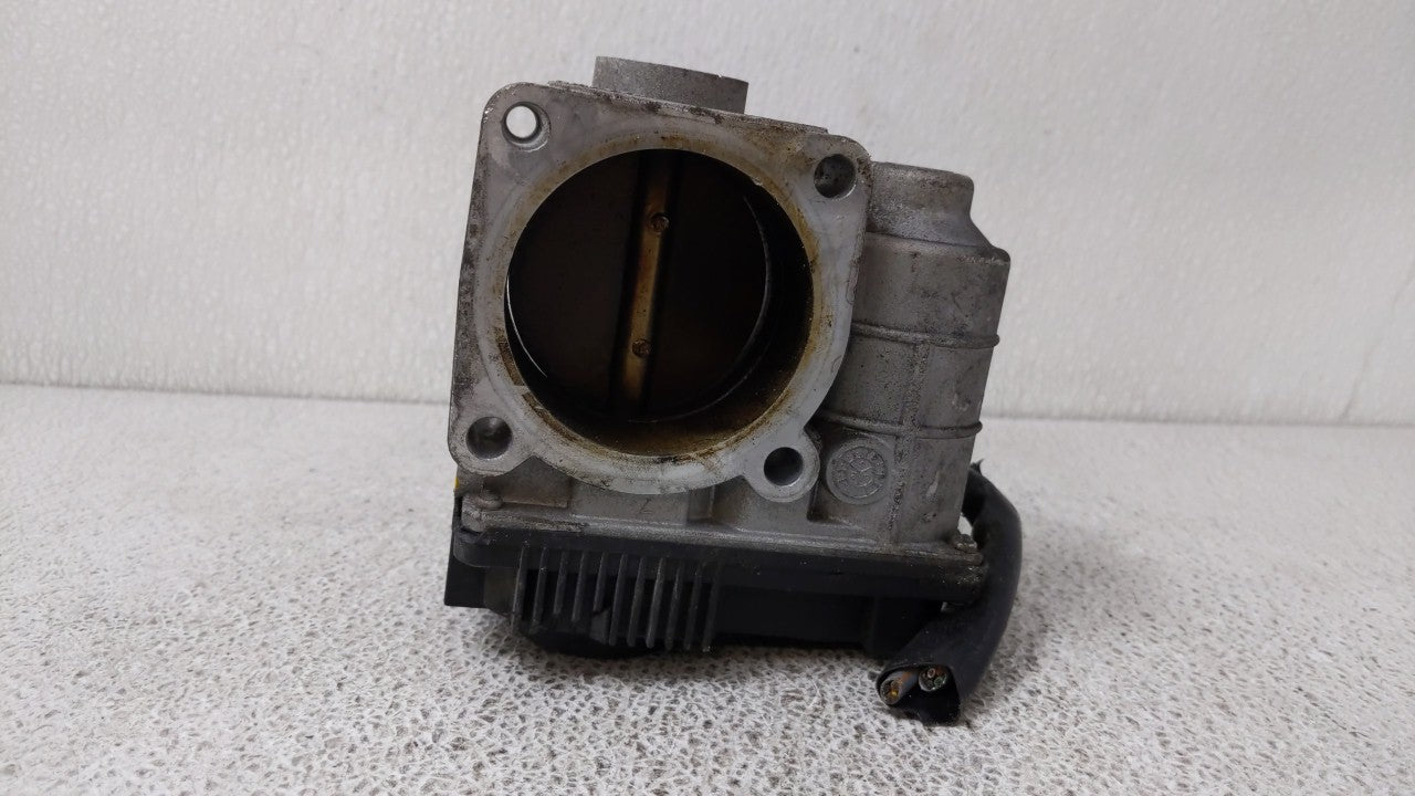 2002-2006 Nissan Altima Throttle Body P/N:Q5302 A576-01 Fits 2002 2003 2004 2005 2006 OEM Used Auto Parts - Oemusedautoparts1.com