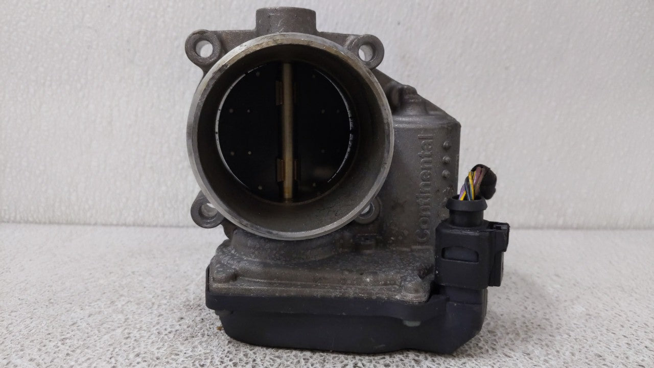 2009-2017 Volkswagen Cc Throttle Body P/N:06F 133 062 Q 06E 133 062 J Fits OEM Used Auto Parts - Oemusedautoparts1.com