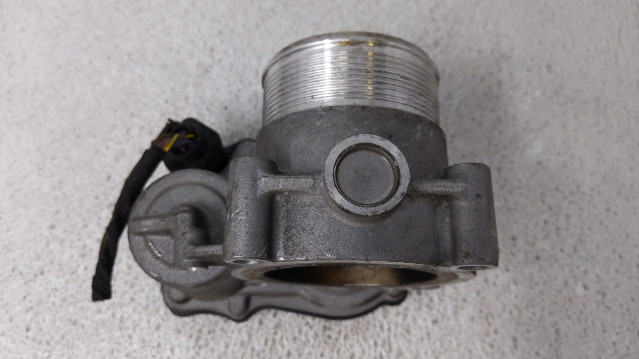 2009-2017 Volkswagen Cc Throttle Body P/N:06F 133 062 Q 06E 133 062 J Fits OEM Used Auto Parts - Oemusedautoparts1.com