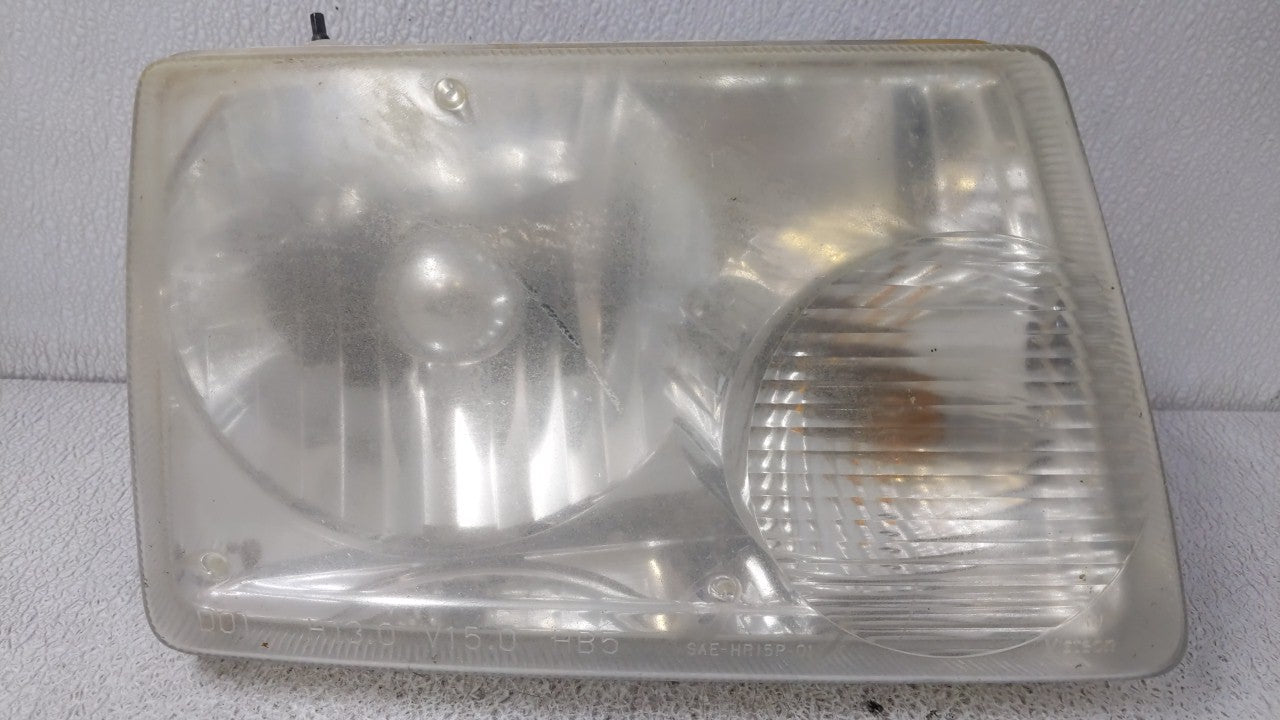 2002 Ford Ranger Passenger Right Oem Front Light Lamp - Oemusedautoparts1.com