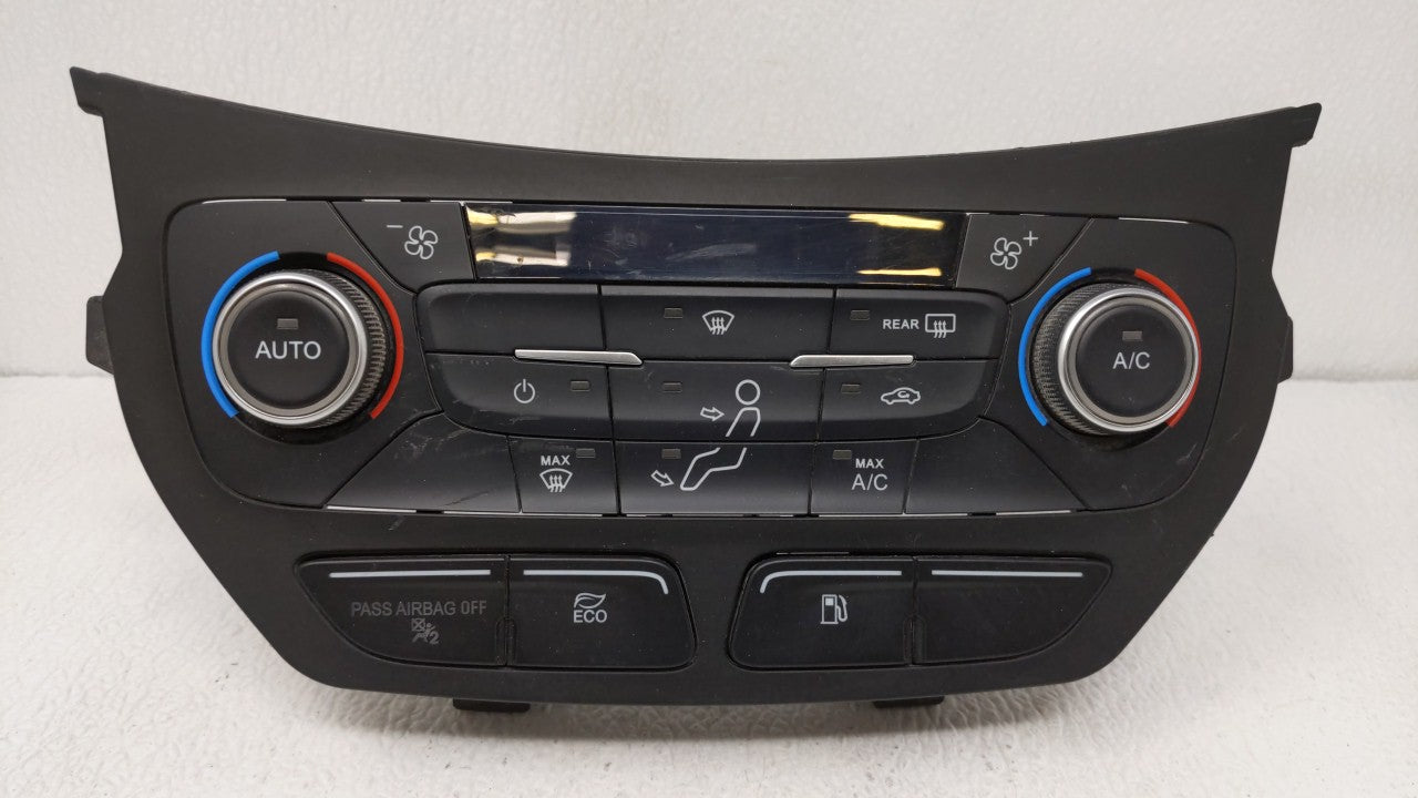 2017-2018 Ford C-max Ac Heater Climate Control Hm5t-18c612-ab 105695 - Oemusedautoparts1.com