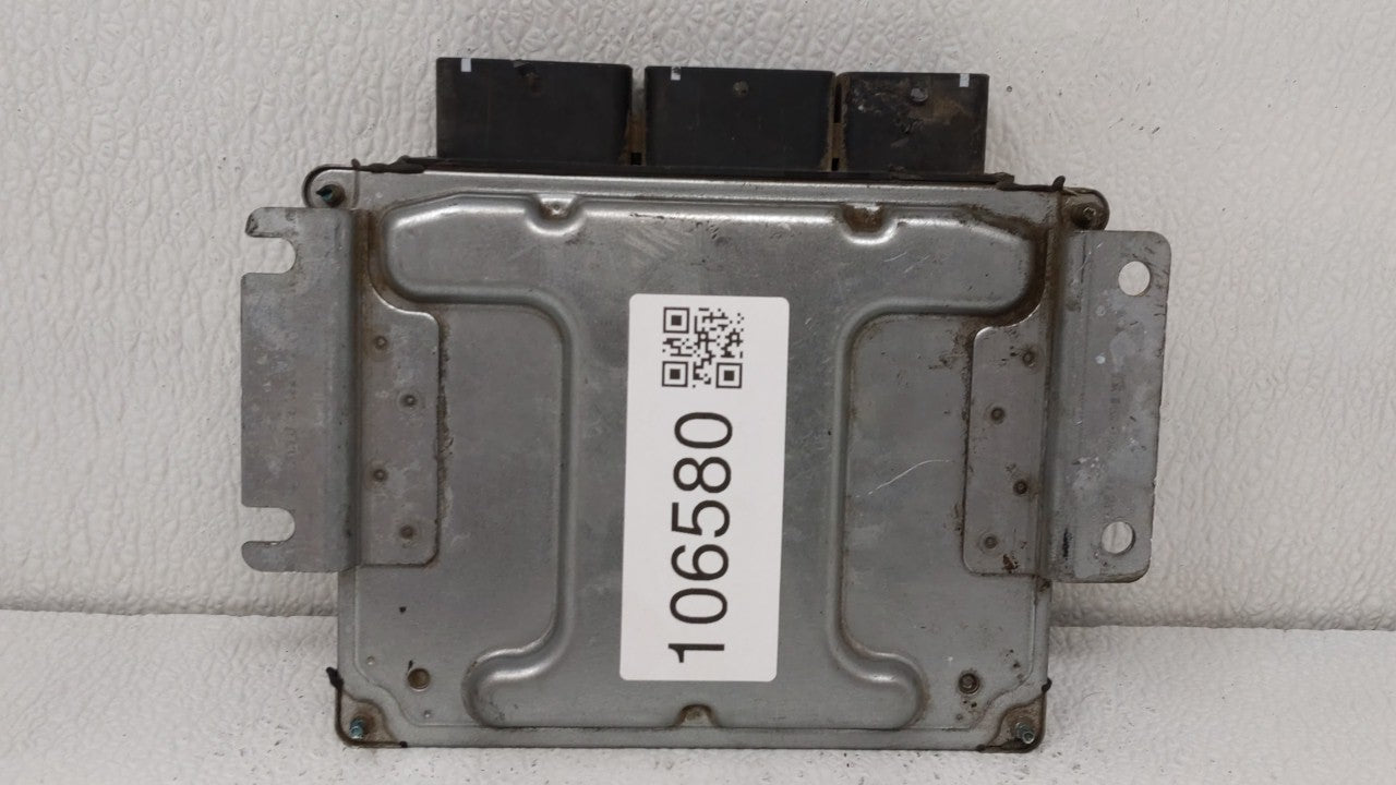 2013-2014 Nissan Altima PCM Engine Computer ECU ECM PCU OEM P/N:MEC300-040 D1 MEC300-001 A1 Fits 2013 2014 OEM Used Auto Parts - Oemusedautoparts1.com