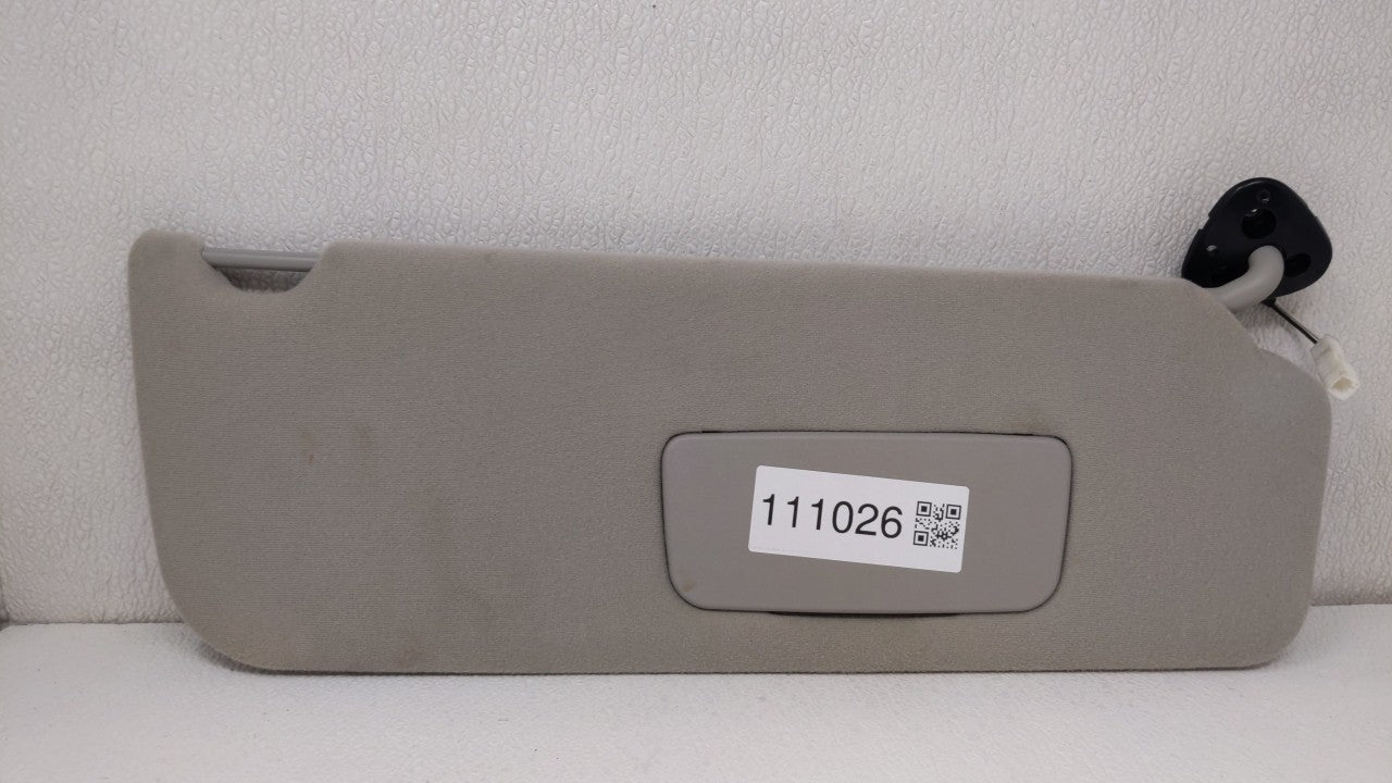 2005-2010 Toyota Sienna Passenger Sun Visor Mirror Right Sunvisor Gray 111026 - Oemusedautoparts1.com