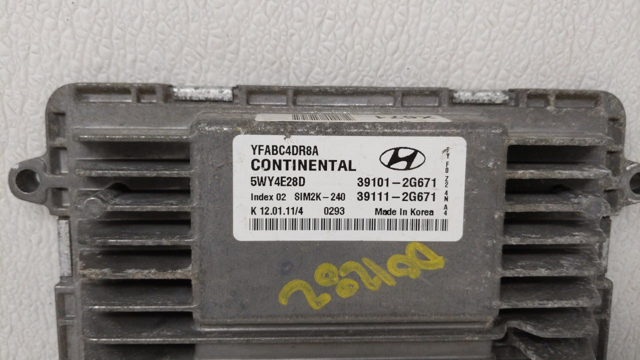 2011-2014 Hyundai Sonata PCM Engine Computer ECU ECM PCU OEM P/N:39101-2G672 39111-2G672 Fits 2011 2012 2013 2014 OEM Used Auto Parts - Oemusedautoparts1.com