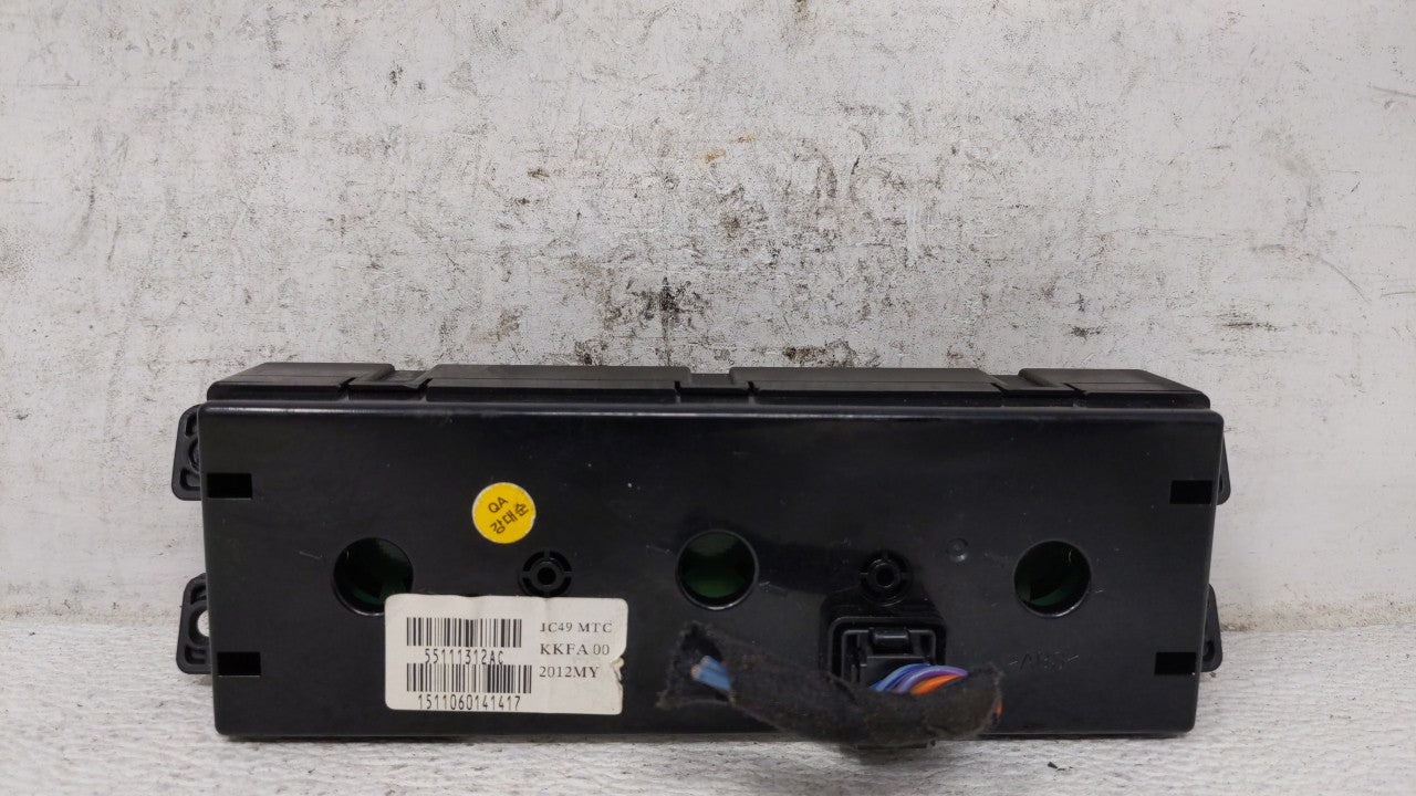 Chrysler Town & Country Climate Control Module Temperature AC/Heater Replacement P/N:55111313AB,55111312AC 55111312AC Fits OEM Used Auto Parts - Oemusedautoparts1.com