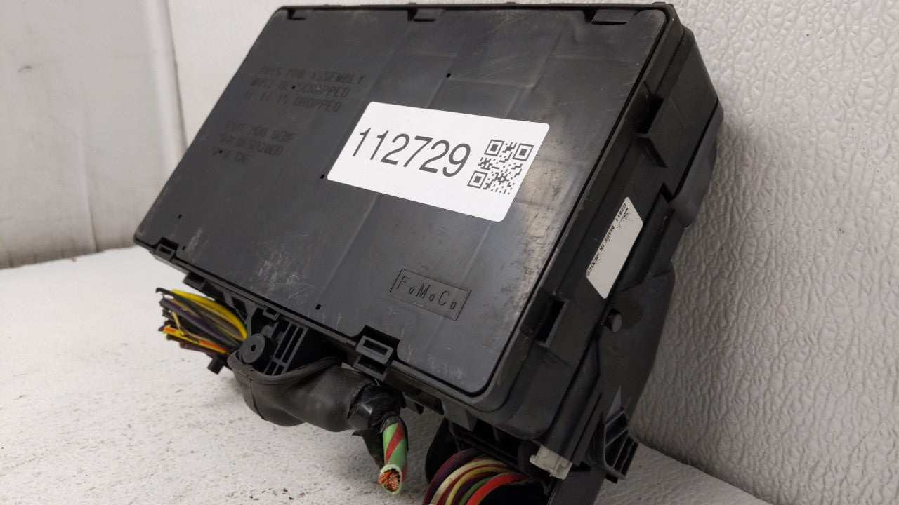 2013-2019 Nissan Sentra Fusebox Fuse Box Panel Relay Module P/N:284B7 3RA1A 284B7 3RA1B Fits 2013 2014 2015 2016 2017 2018 2019 OEM Used Auto Parts - Oemusedautoparts1.com