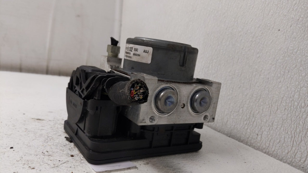 2013-2014 Cadillac Xts ABS Pump Control Module Replacement P/N:23105132 23105094 Fits 2013 2014 OEM Used Auto Parts - Oemusedautoparts1.com