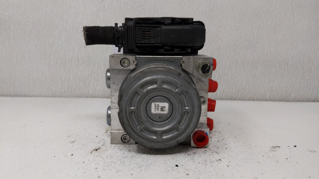 2013-2014 Cadillac Xts ABS Pump Control Module Replacement P/N:23105132 23105094 Fits 2013 2014 OEM Used Auto Parts - Oemusedautoparts1.com