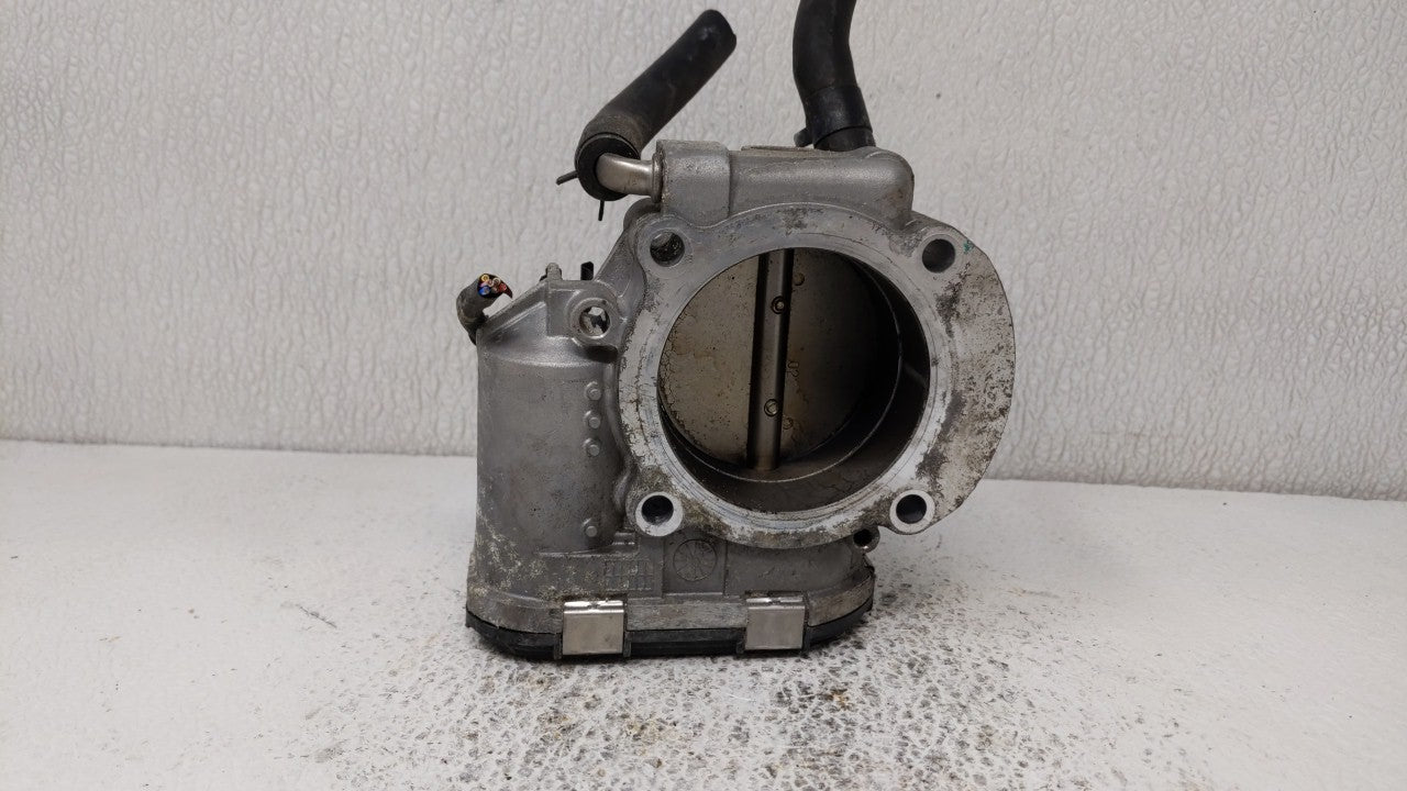 2011-2015 Kia Optima Throttle Body P/N:35100-2G700 Fits 2011 2012 2013 2014 2015 2016 OEM Used Auto Parts - Oemusedautoparts1.com