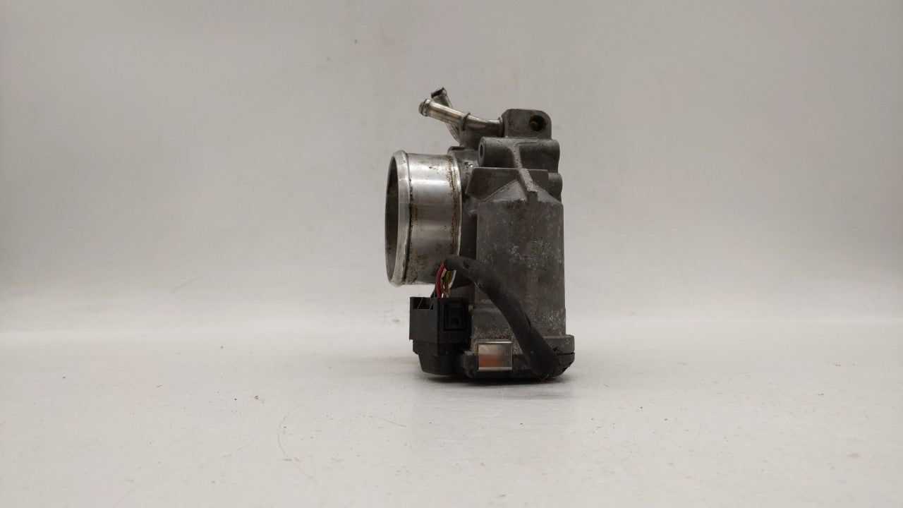 2013 Hyundai Sonata Throttle Body P/N:35100-2G710 Fits OEM Used Auto Parts - Oemusedautoparts1.com