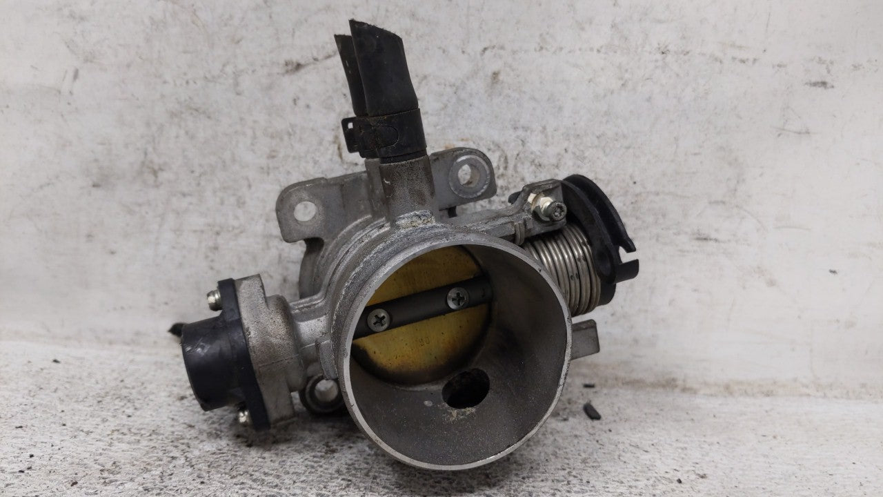 2006-2011 Hyundai Accent Throttle Body P/N:35170-26900 Fits 2006 2007 2008 2009 2010 2011 OEM Used Auto Parts - Oemusedautoparts1.com