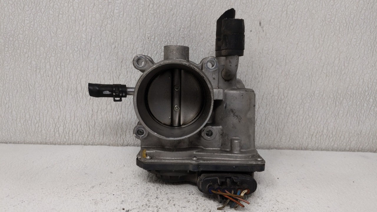 2012-2019 Hyundai Accent Throttle Body P/N:35100-2B300 Fits 2012 2013 2014 2015 2016 2017 2018 2019 OEM Used Auto Parts - Oemusedautoparts1.com