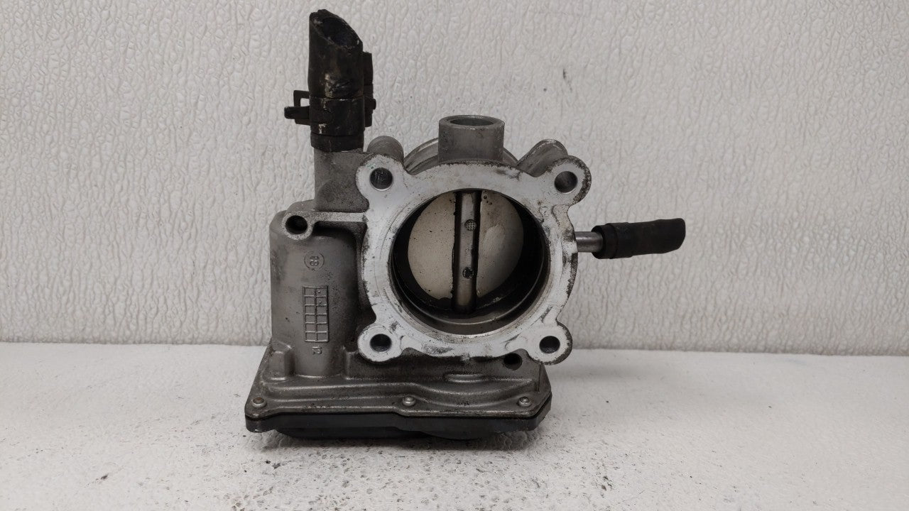 2012-2019 Hyundai Accent Throttle Body P/N:35100-2B300 Fits 2012 2013 2014 2015 2016 2017 2018 2019 OEM Used Auto Parts - Oemusedautoparts1.com