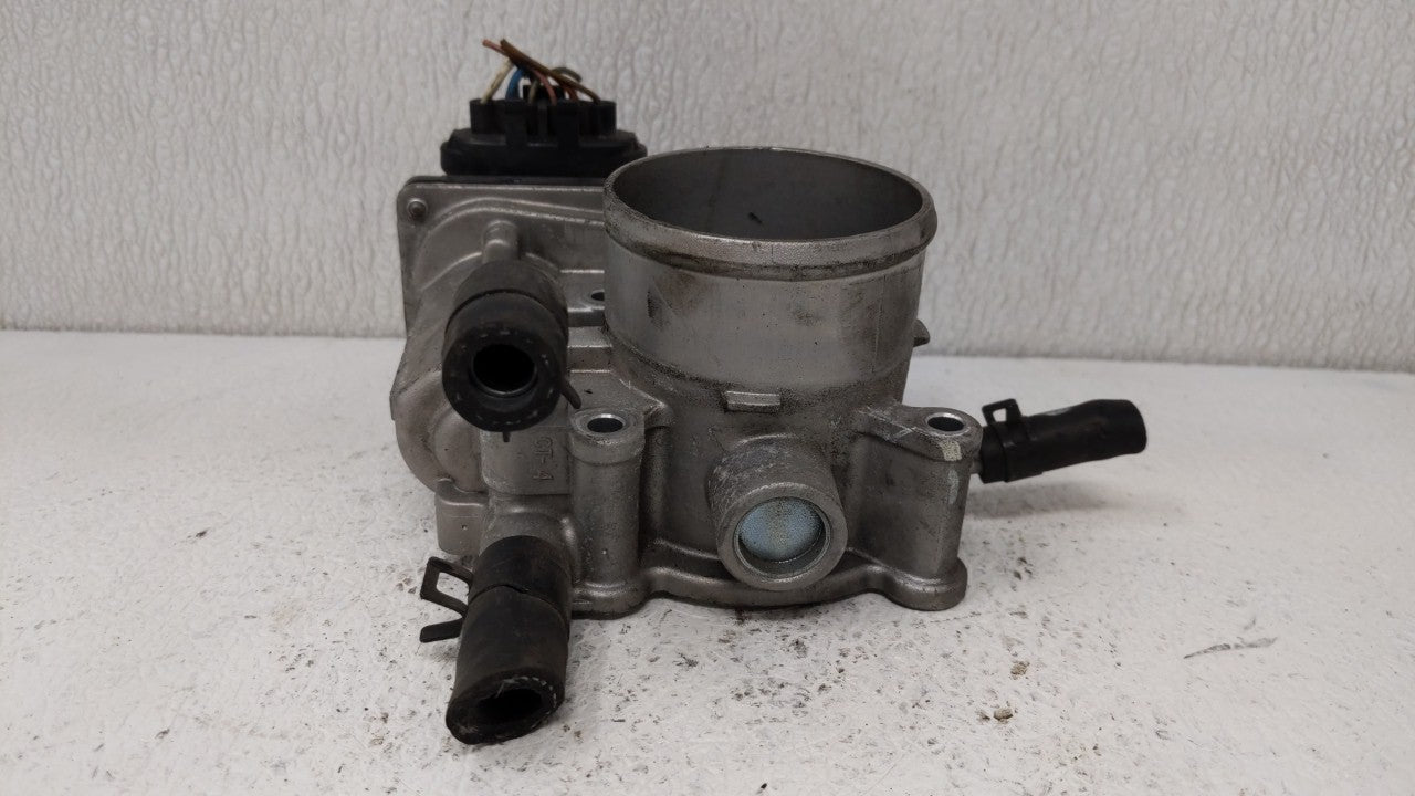 2012-2019 Hyundai Accent Throttle Body P/N:35100-2B300 Fits 2012 2013 2014 2015 2016 2017 2018 2019 OEM Used Auto Parts - Oemusedautoparts1.com