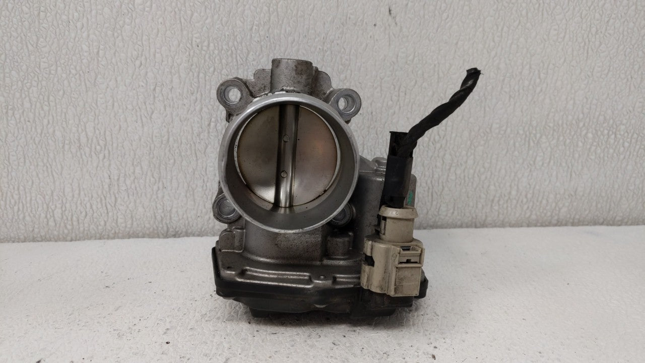 2014-2019 Ford Fusion Throttle Body P/N:DS7G-9F991-BB DS7G-9F991-CA Fits 2014 2015 2016 2017 2018 2019 OEM Used Auto Parts - Oemusedautoparts1.com