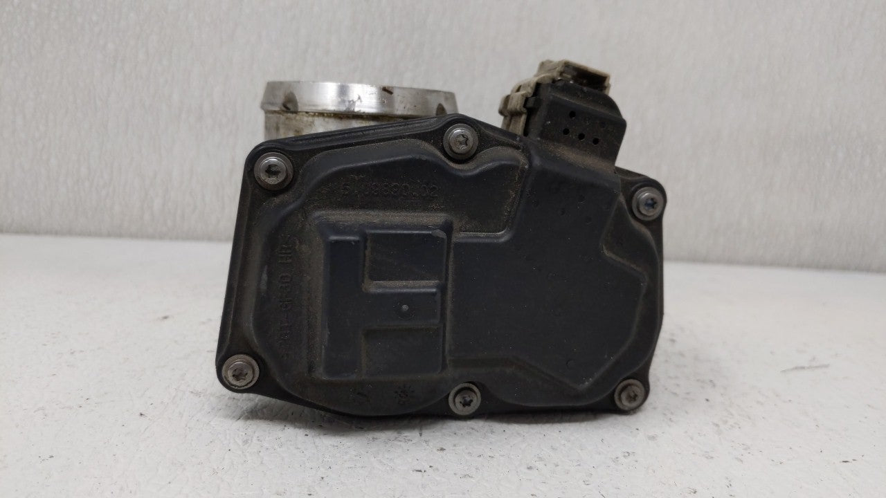 2014-2019 Ford Fusion Throttle Body P/N:DS7G-9F991-BB DS7G-9F991-CA Fits 2014 2015 2016 2017 2018 2019 OEM Used Auto Parts - Oemusedautoparts1.com