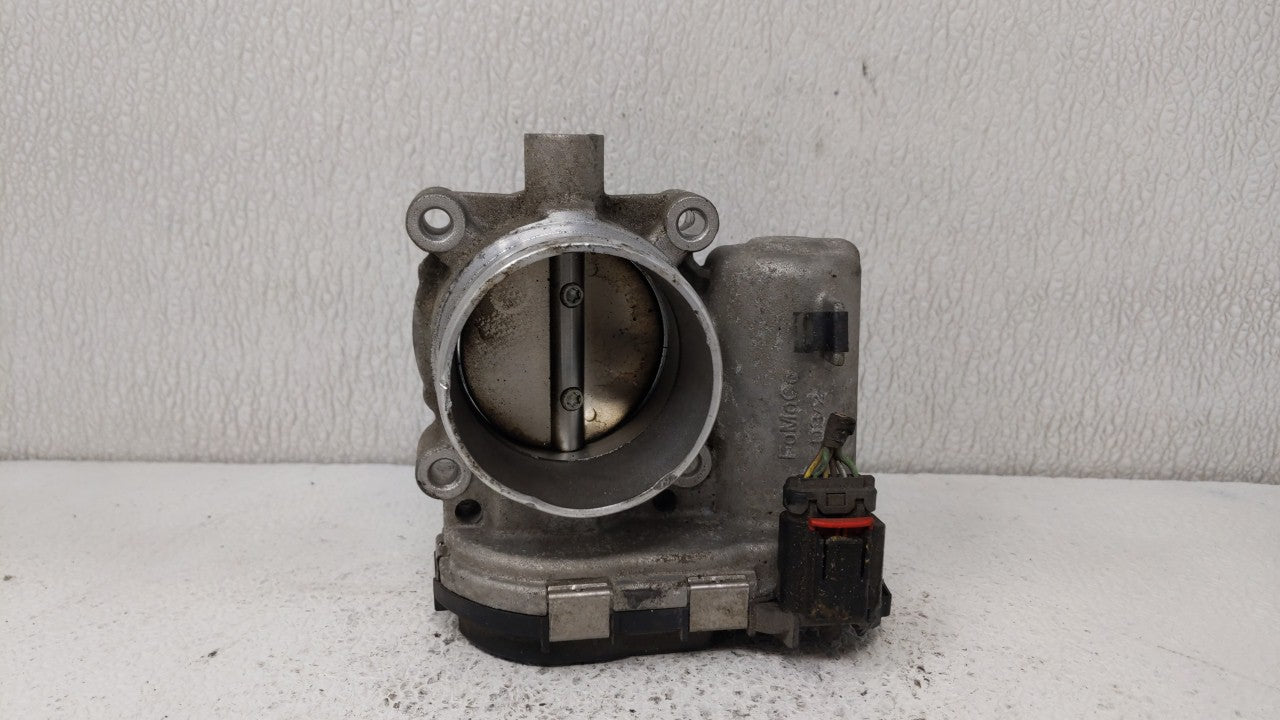 2012-2013 Ford Focus Throttle Body P/N:CM5E-9F991-AD DS7E-9F991-BB Fits 2012 2013 2014 2015 2016 2017 OEM Used Auto Parts - Oemusedautoparts1.com