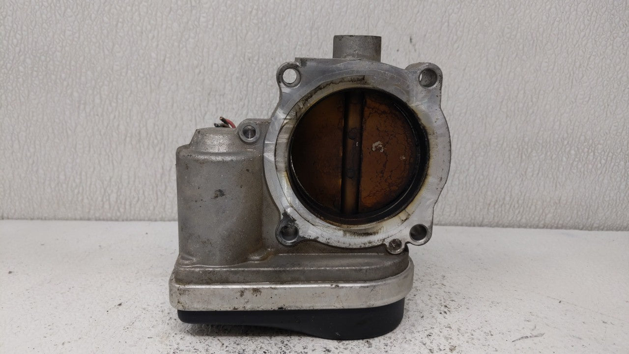 2006-2010 Chrysler 300 Throttle Body P/N:04861691AA Fits 2006 2007 2008 2009 2010 2011 OEM Used Auto Parts - Oemusedautoparts1.com