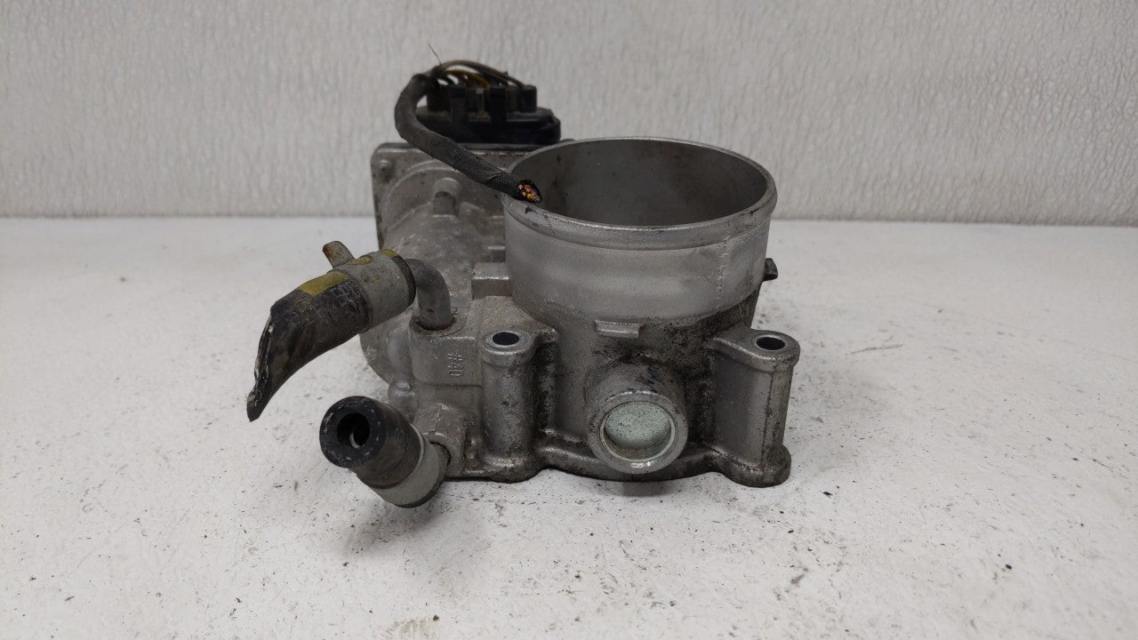 2014-2019 Kia Soul Throttle Body P/N:35100-2E000 Fits 2011 2012 2013 2014 2015 2016 2017 2018 2019 OEM Used Auto Parts - Oemusedautoparts1.com