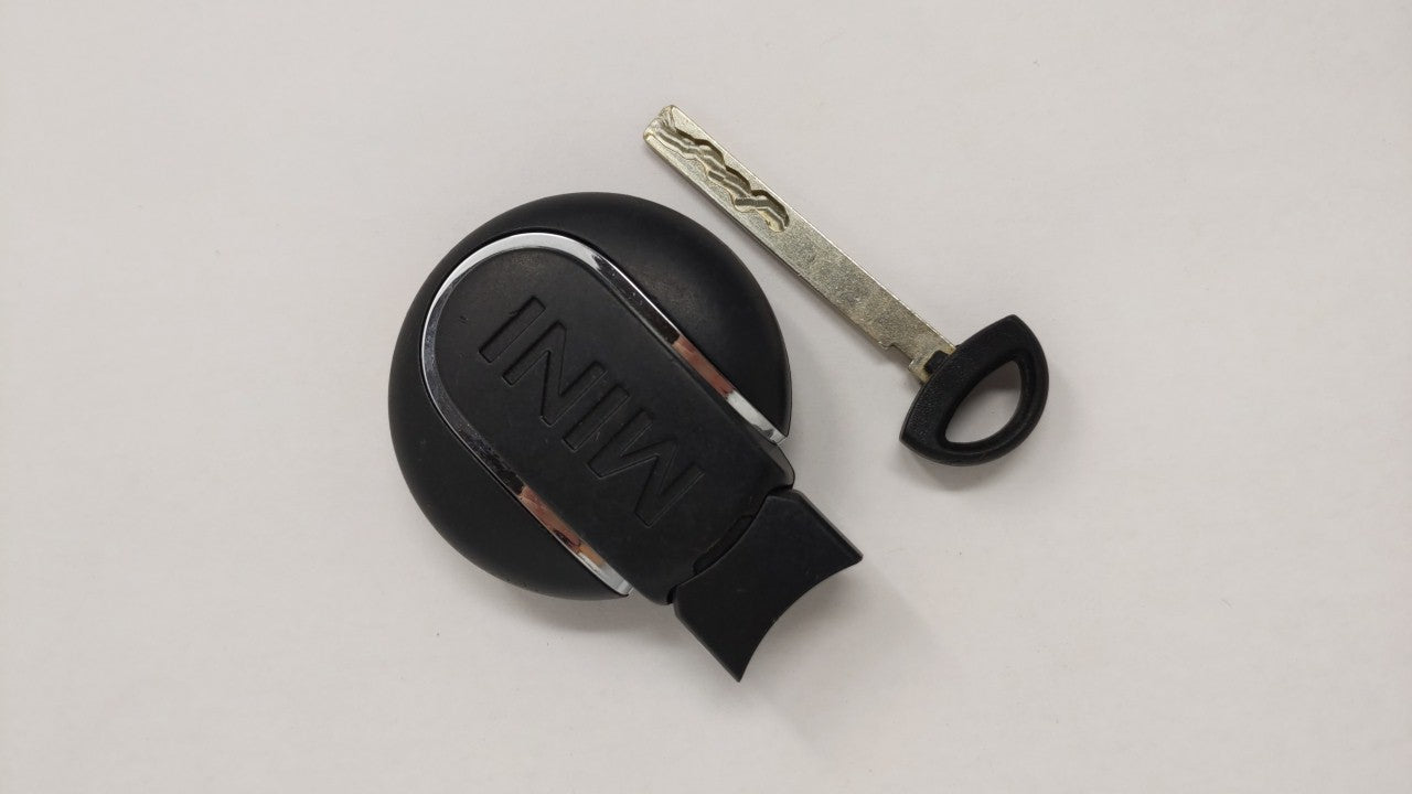 Mini Cooper Keyless Entry Remote Fob Nbgidgng1 6 805 986-01 3 Buttons - Oemusedautoparts1.com