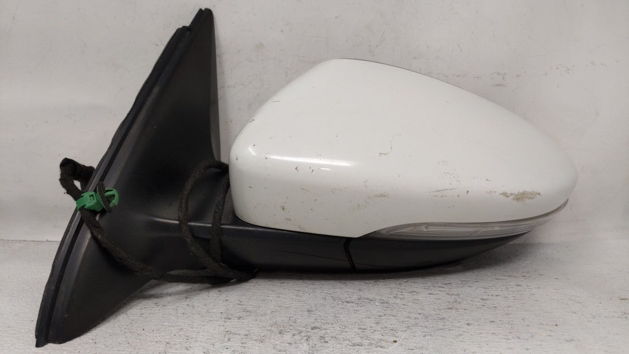 2008-2012 Nissan Versa Side Mirror Replacement Driver Left View Door Mirror P/N:E10120933 E13021206 Fits 2008 2009 2010 2011 2012 OEM Used Auto Parts - Oemusedautoparts1.com