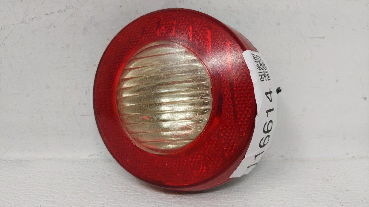 2009 Chevrolet Cobalt Tail Light Assembly Passenger Right OEM P/N:25998288 Fits 2005 2006 2007 2008 2010 OEM Used Auto Parts - Oemusedautoparts1.com