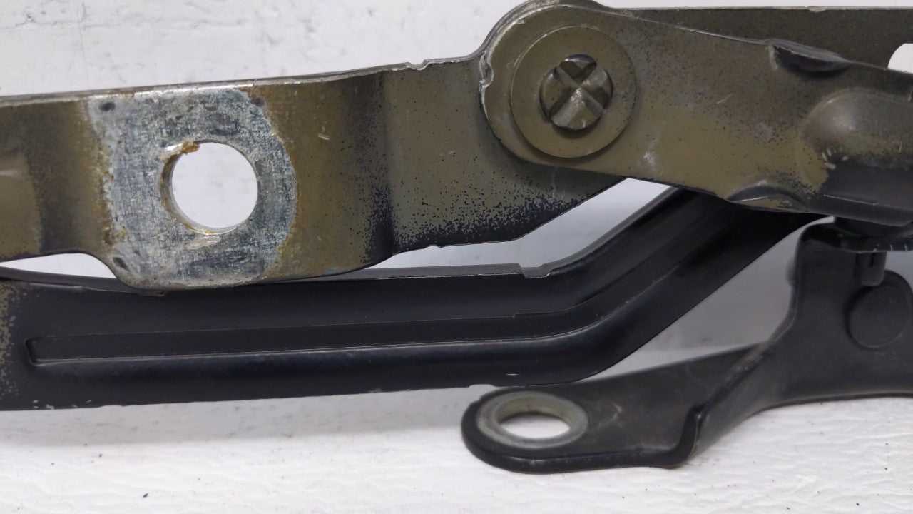 2008 Ford Fusion Trunk Lid-hinge Left Drivers Side - Oemusedautoparts1.com